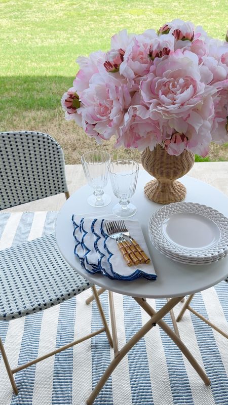 A little Spring Refresh with beautiful pieces from @shophouseofblum 💕 These lattice border plates are so gorgeous and made out of melamine, so no need to sacrifice style when entertaining outdoors! 
#ad #houseofblum 

#LTKSaleAlert #LTKHome #LTKFindsUnder50
