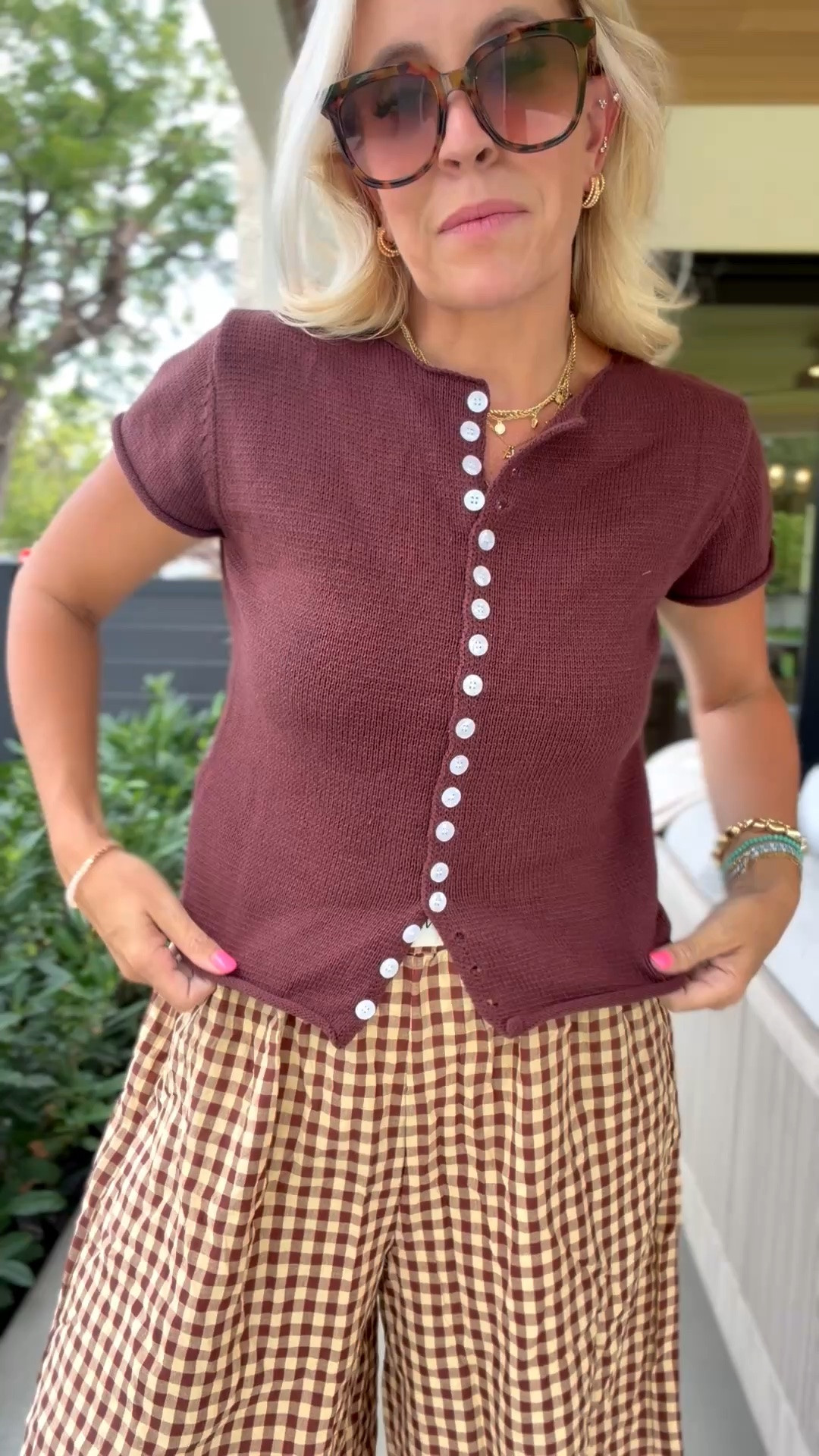 I love the fit on these pants and they came out with a bunch of cute colors. Perfect for fall!