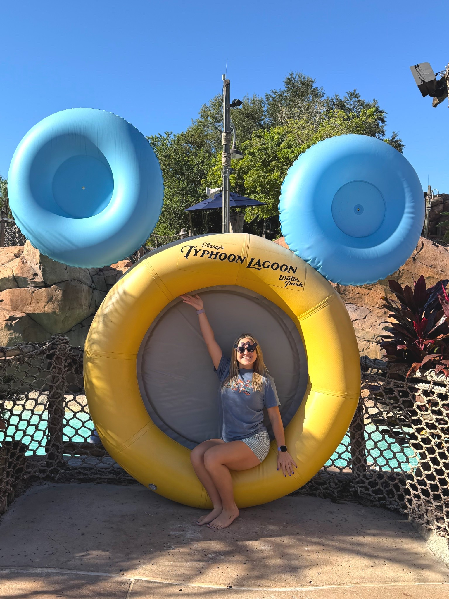 A restful day at Typhoon Lagoon☀️#themeparkfits #typhoonlagoon #disneyoutfits 
