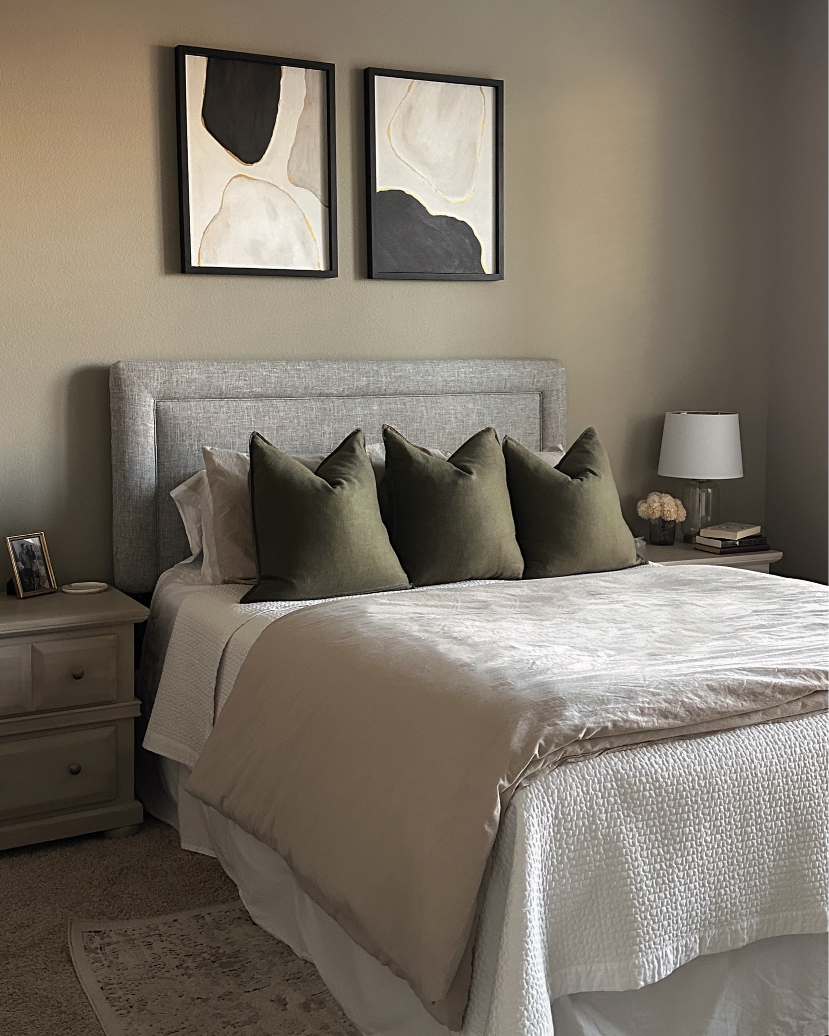 finally got my bedroom to a place that i’m really loving 🖤 / linen bedding, amazon home finds, neutral home decor, transitional home

#LTKFindsUnder100 #LTKHome