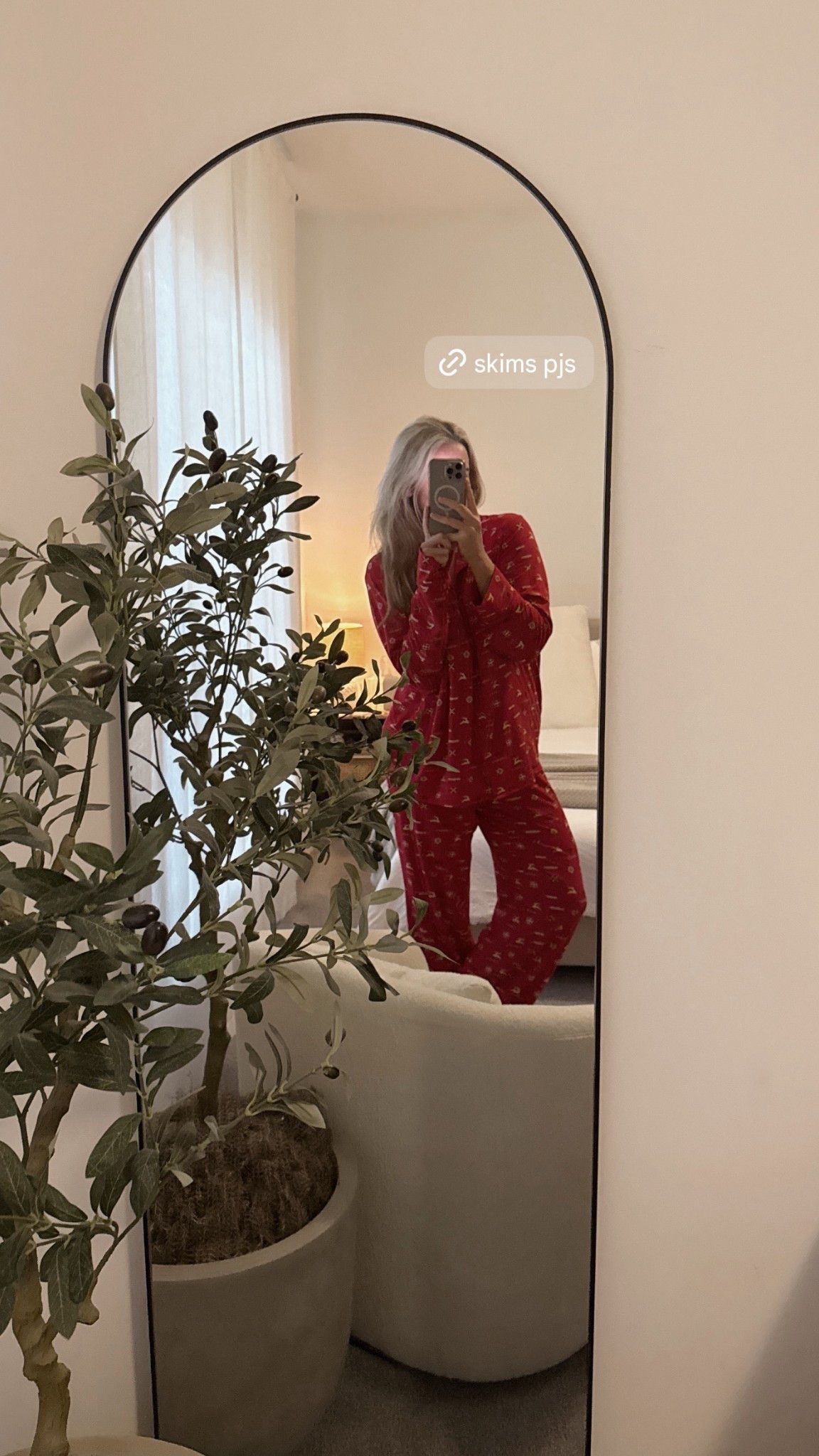 Living in these skims pjs all December long 🧸🎅🏼

#LTKHoliday #LTKootd #LTKSeasonal