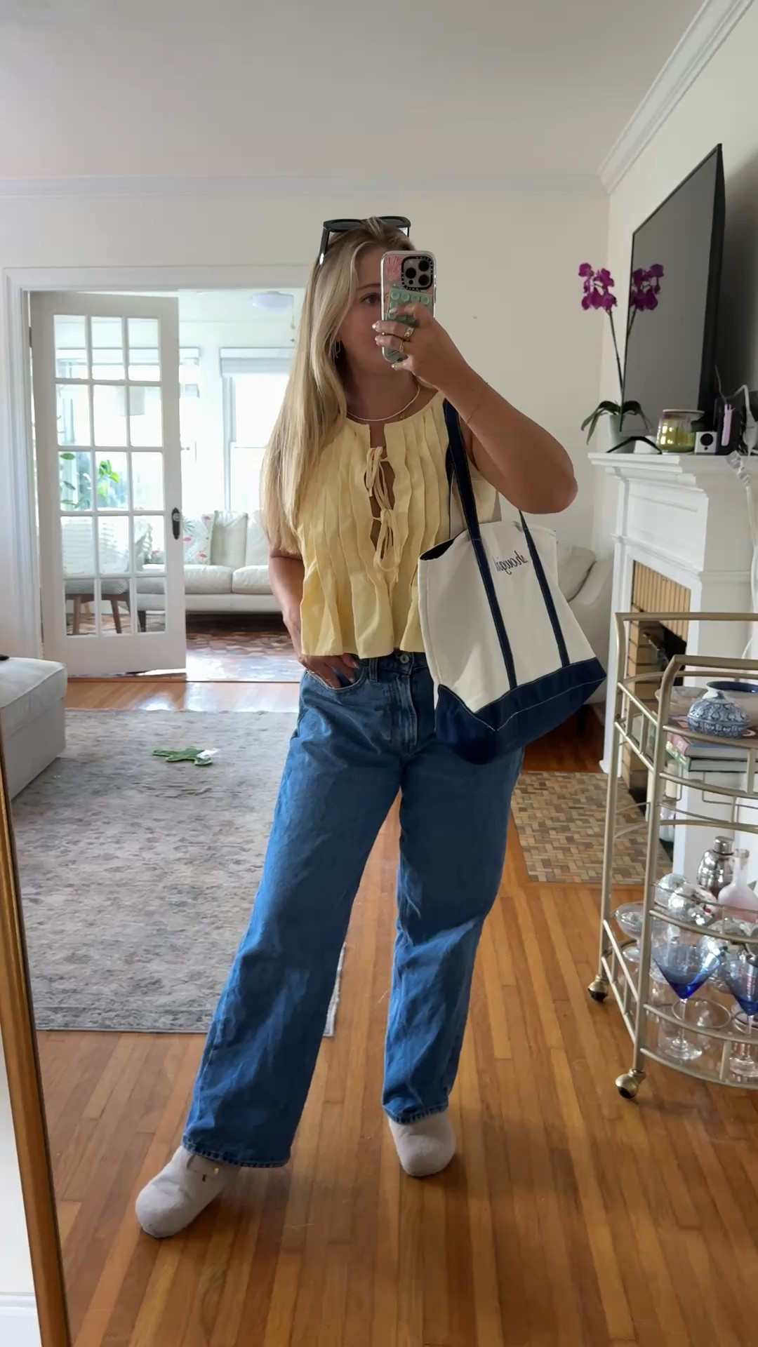 coffee shop casual outfit !! Abercrombie denim on sale 🤍 

#LTKFallSale #LTKStyleTip #LTKFindsUnder100