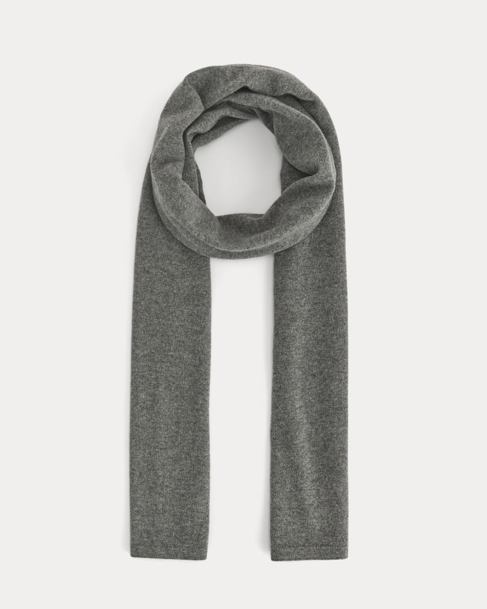 Everlane cashmere scarf in heather charcoal