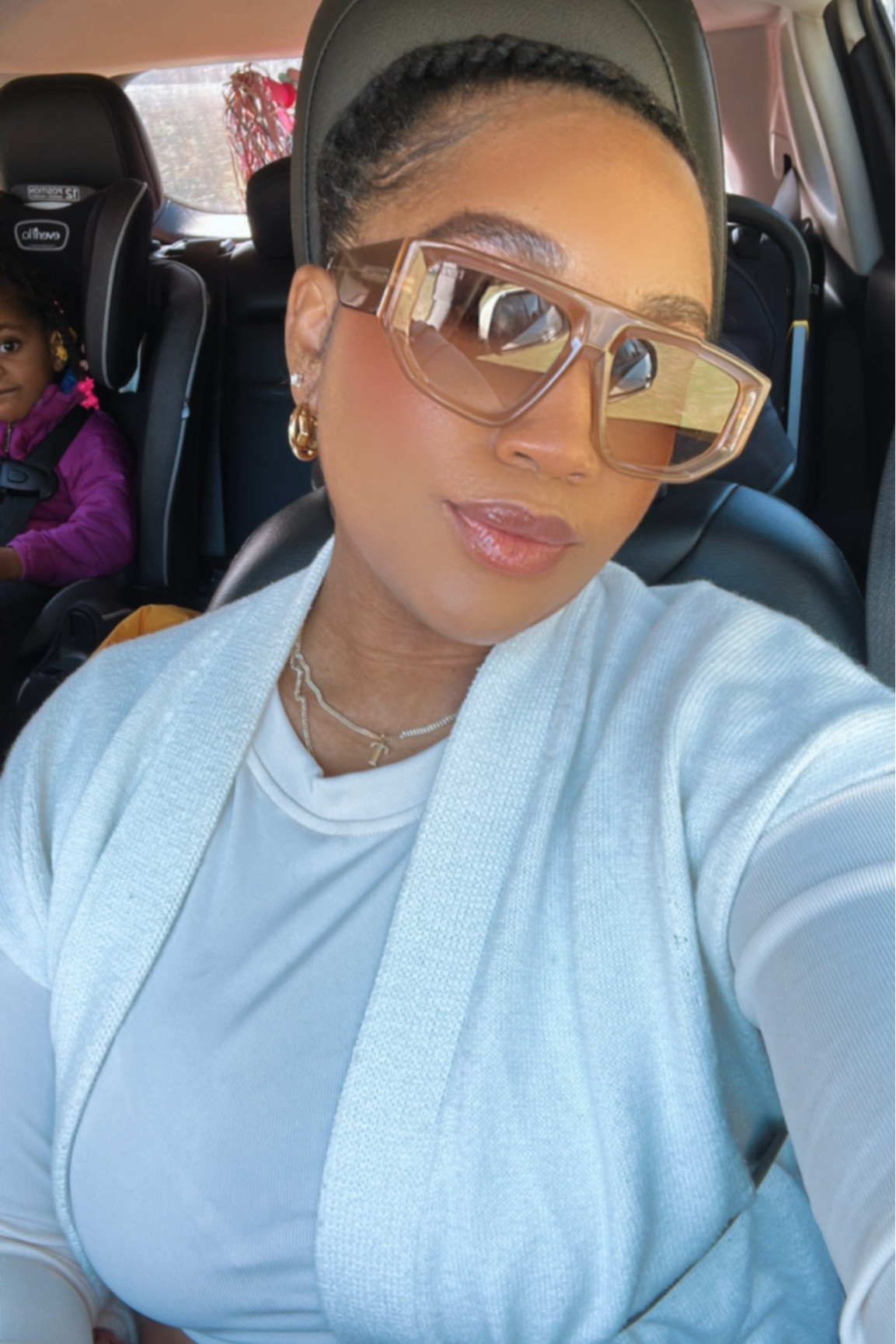 Anytime the sun peaks out, I’m anxious to put on my #Dezi sunglasses on. My favorite shades I’ve ever owned ☀️Sun

#LTKfindsunder100