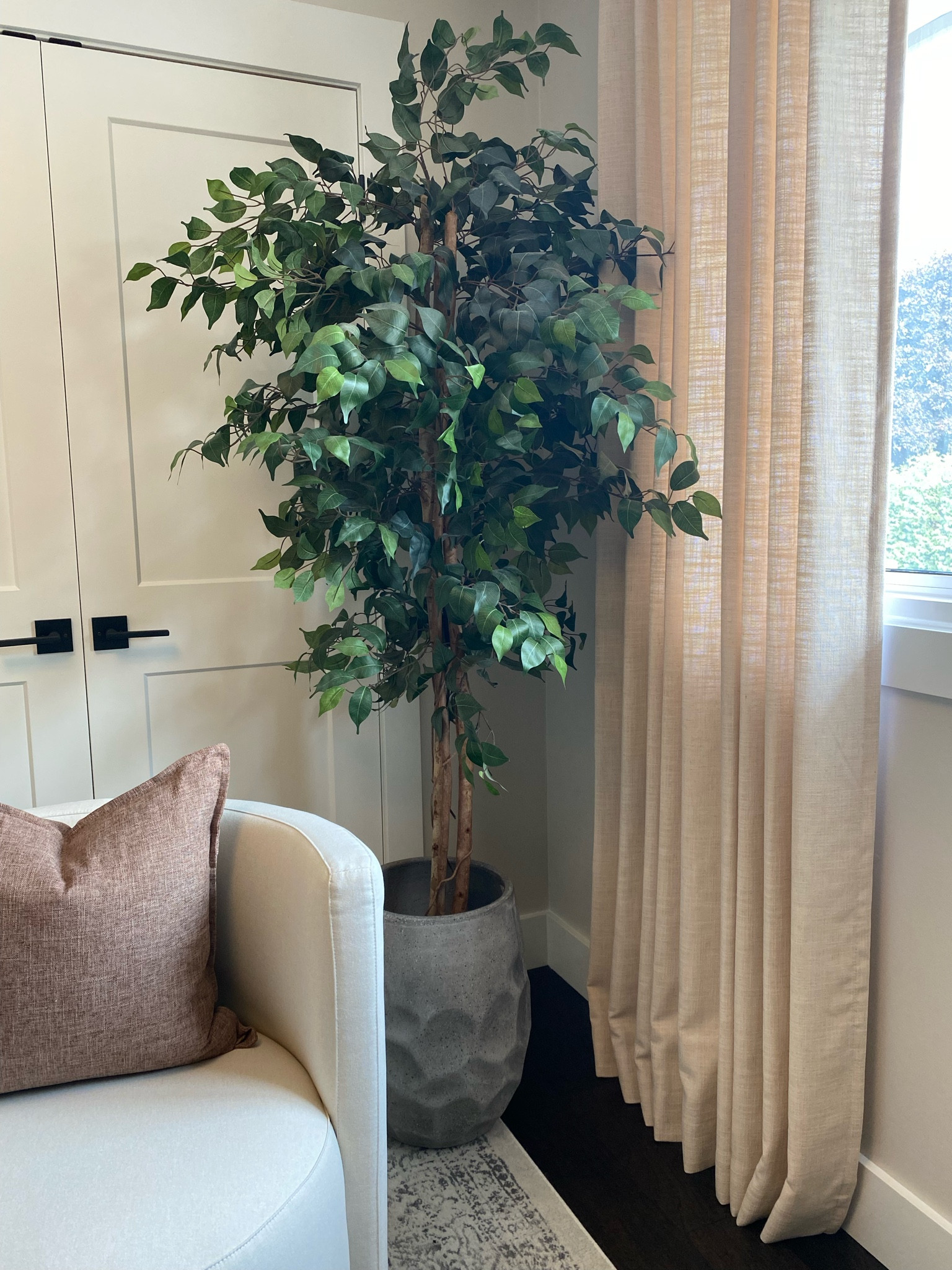 Cute and cozy little corner!

Amazon
Faux tree
Focus tree
Barrel chsir
Accent chair
White chair
Throw pillows
Neutral room
Office
Living room 
Curtains
Amazon home
Wayfair 
Waydays 
Holiday
Fall decor
Crate and barrel
Pottery barn
Target home 

#LTKstyletip #LTKsalealert #LTKhome