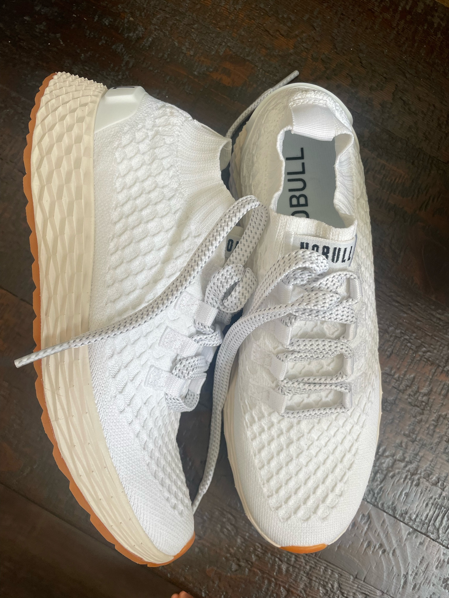 Buy white knit runner Outlet