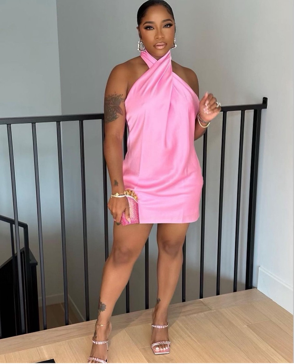 #ToyaJohnson wore a $150 @showmeyourmumu dress, paired with a #JudithLeiber clutch and #Versace heels on a recent IG post. Thoughts? Get her look under shop our feed in the link in bio! 📸IG/Reproduction #toyajohnsonfbd

#LTKSeasonal #LTKFind #LTKBacktoSchool