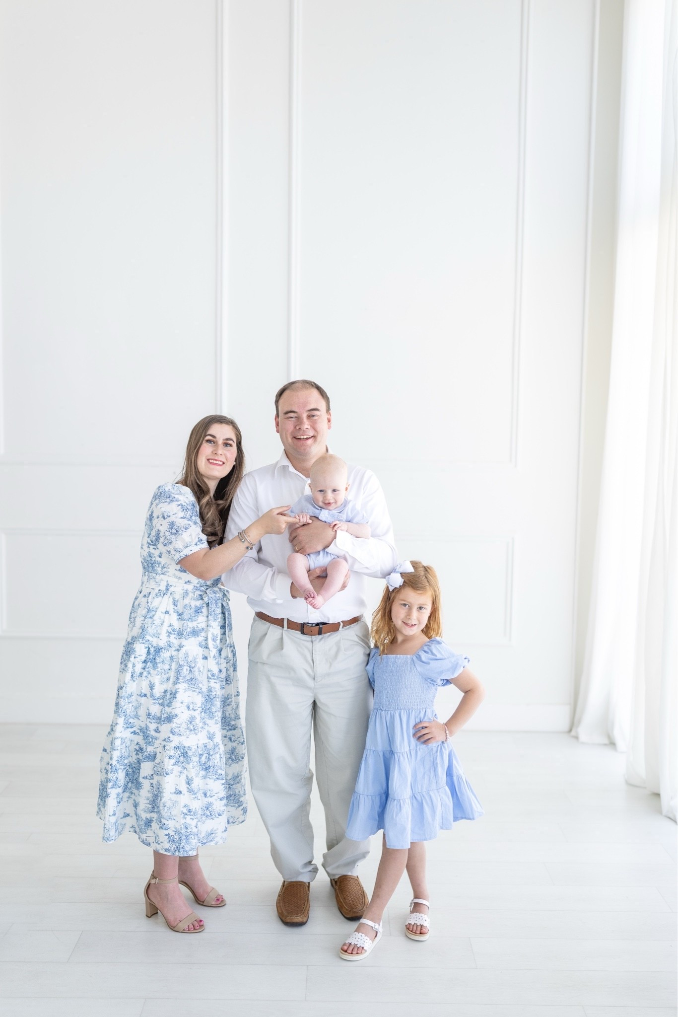 6 month milestone Family photo outfit ideas

#LTKBaby #LTKKids #LTKootd