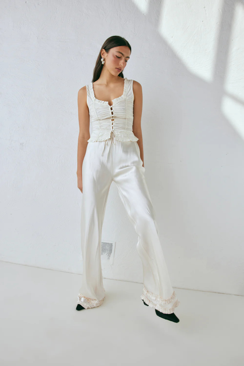 Citara Satin Pants White | VRG Grl