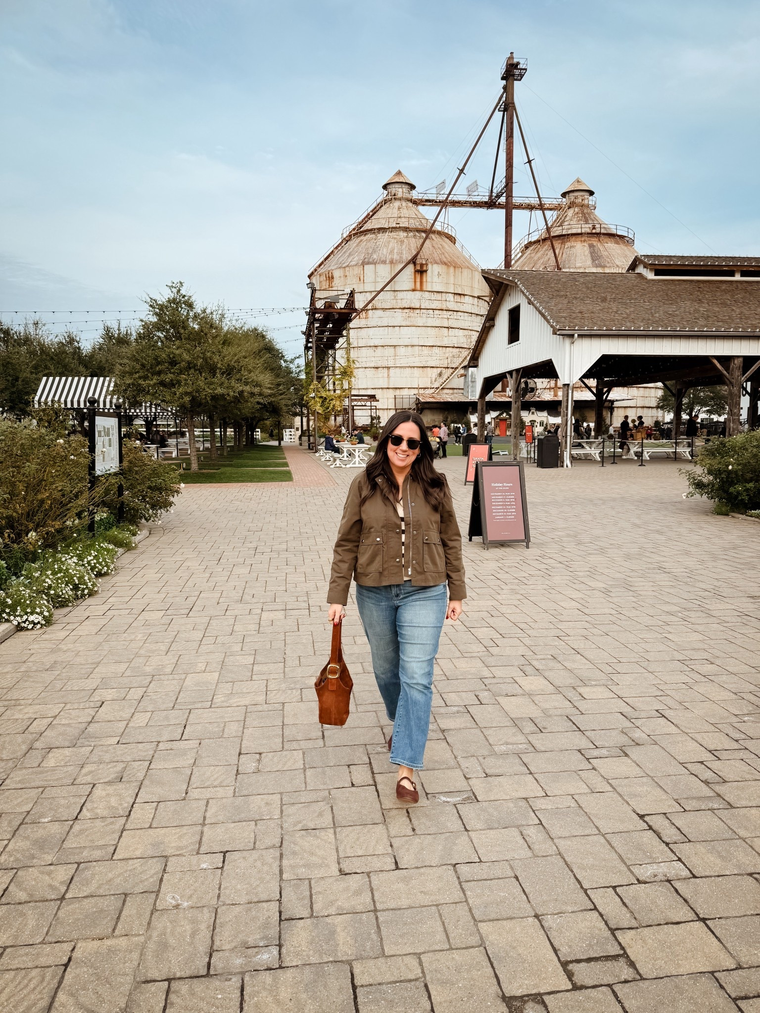 A great jacket 💁🏻‍♀️ and ballet flats that you can walk all day in! 

#LTKootd #LTKSeasonal #LTKTravel