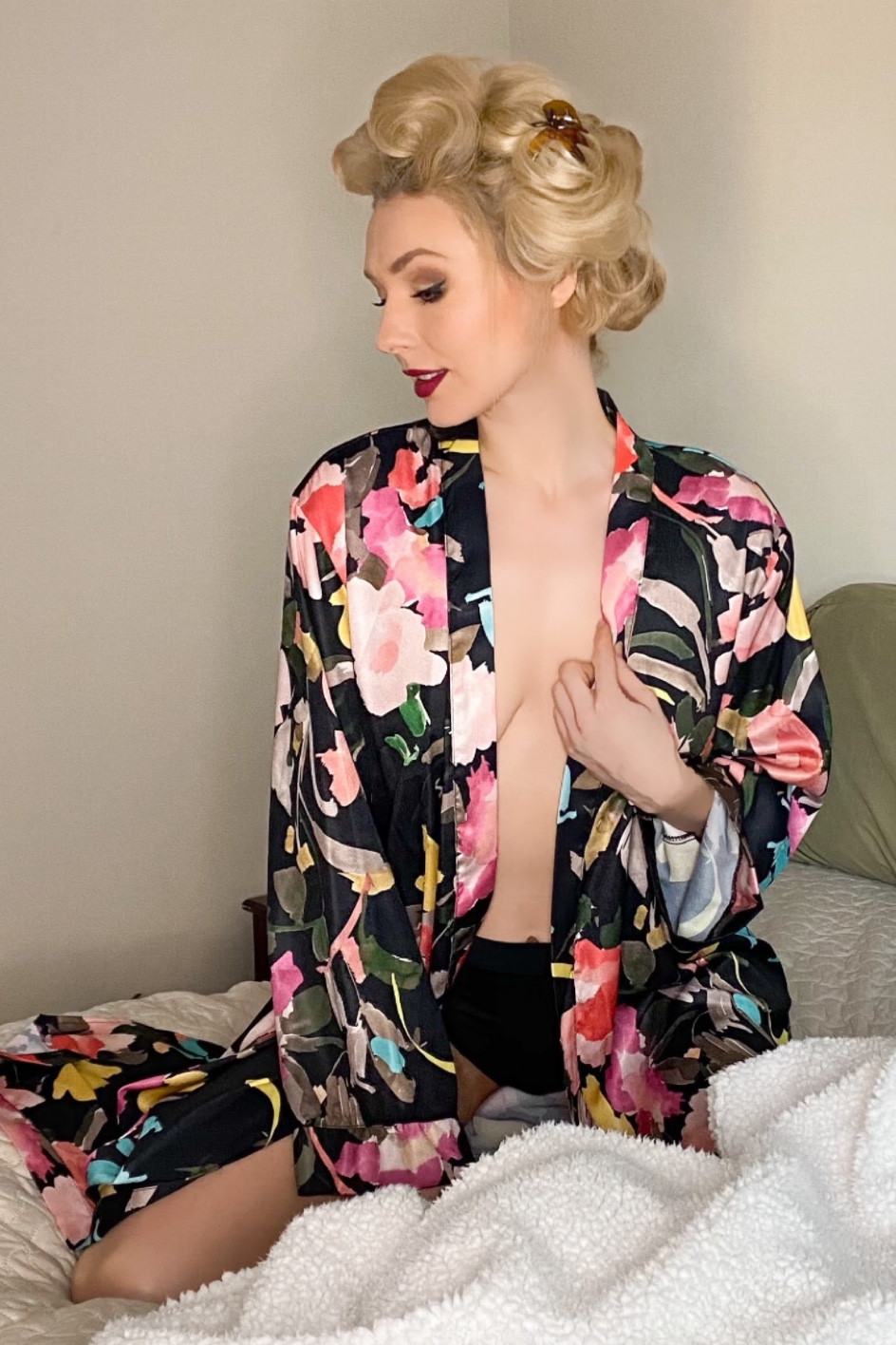 Satin kimono robe with floral and dark patterns. Great for after shower or bath and roaming the home in something light. 

#LTKparties #LTKswim #LTKFestival