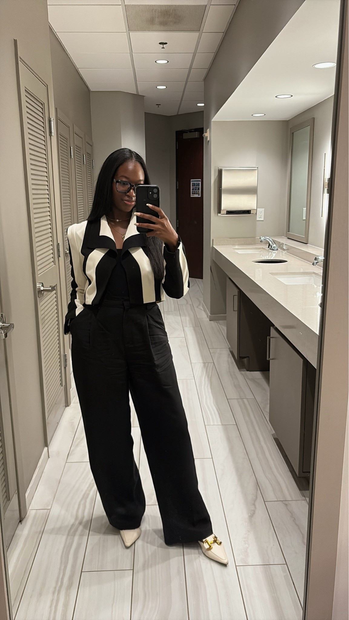 Blazer is from Fashion Nova

#LTKootd #LTKgrwm #LTKWorkwear