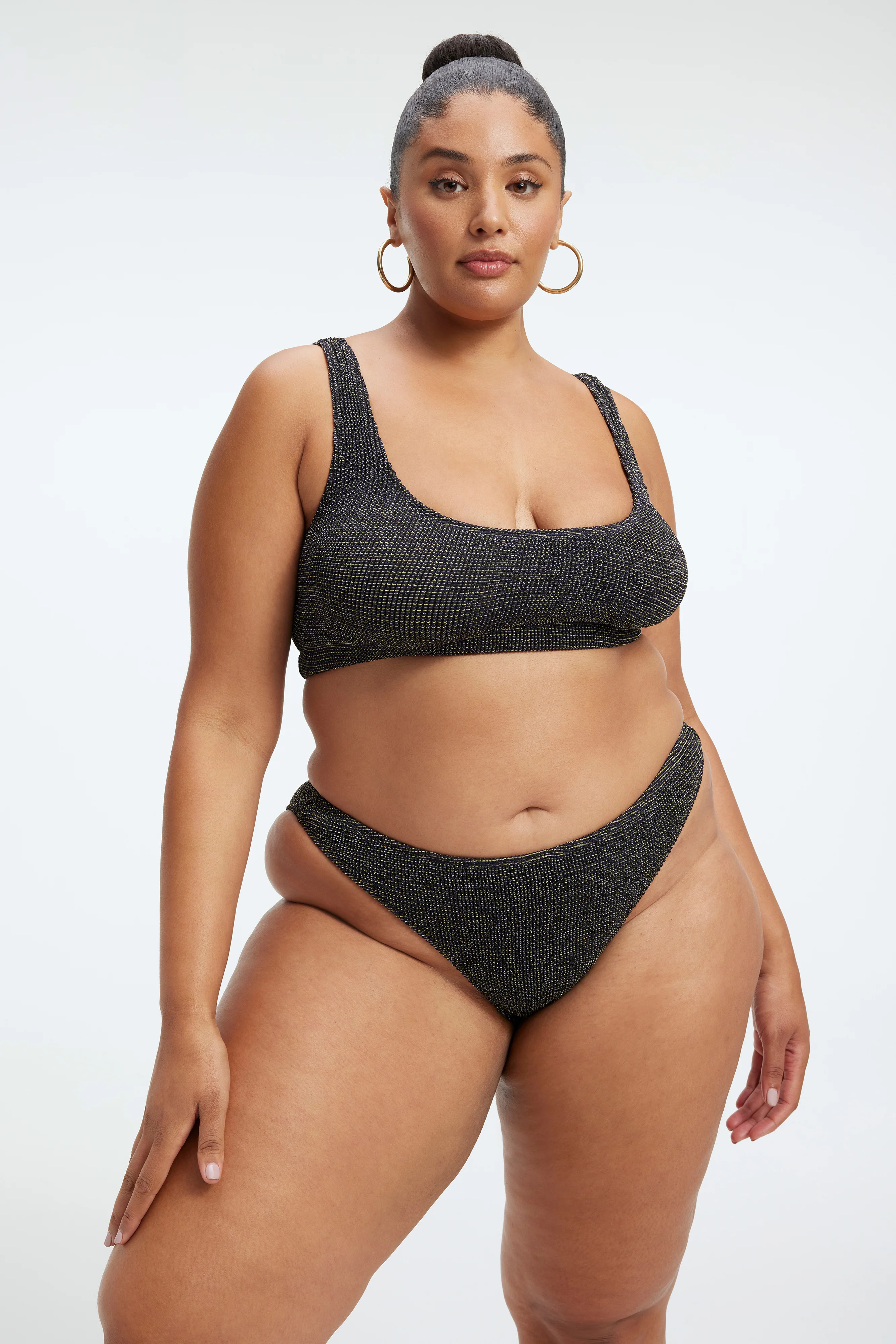 ALWAYS FITS METALLIC SCOOP TOP | BLACK001 | Good American