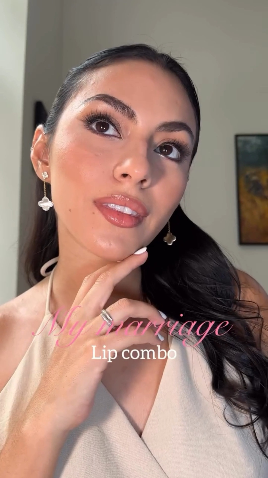 Lip combo 💘 Ya me conocen amis 💘 un labial café-rosado es mi debilidad y mi comfort zone 🙊 eso es justo lo que se busca en un evento muy importante para no sentirse incómoda! 

@catrice.cosmetics.germany @catrice_cosmetics.latam plumpling lipliner Staring Role (lo amoooo 🙊) 
@lorealparis plump ambition 641 💘 (amo porque no arde es suave)

#LTKdatenight #LTKbeauty