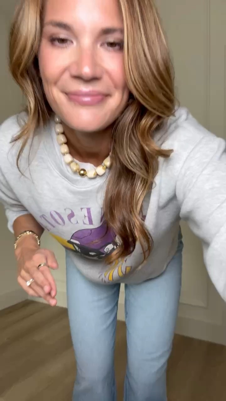 Game day, but make it comfy. This Vikings sweatshirt with relaxed wide leg jeans and sneakers is such an easy football season outfit.

L top, 8 tall jeans

Vikings outfit, Minnesota Vikings, game day outfit, football outfit, graphic sweatshirt, tall girl jeans, wide leg jeans, casual fall outfit, NFL style, fall fashion, stangandco

#LTKootd #LTKTall #LTKSeasonal