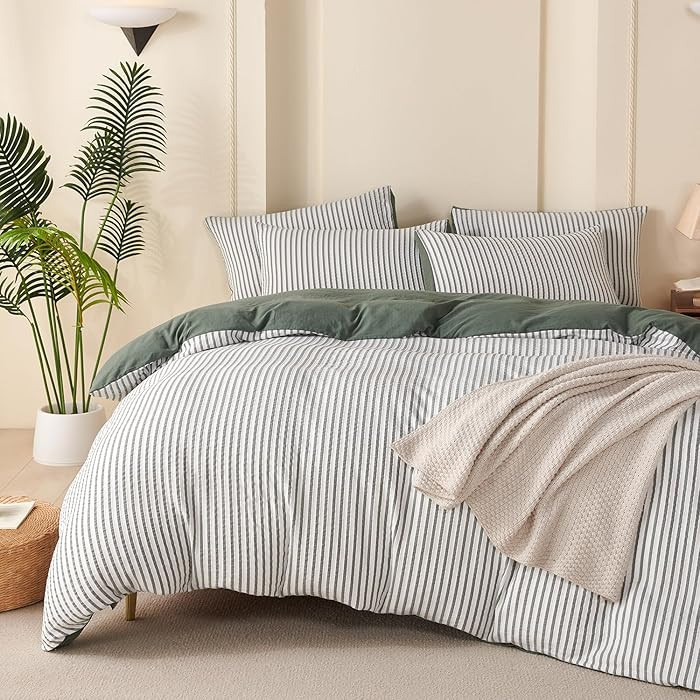 Green Comforter Set Queen Size Soft Luxury Washed Microfiber Jacquard 3 Pieces Bedding Set, White... | Amazon (US)