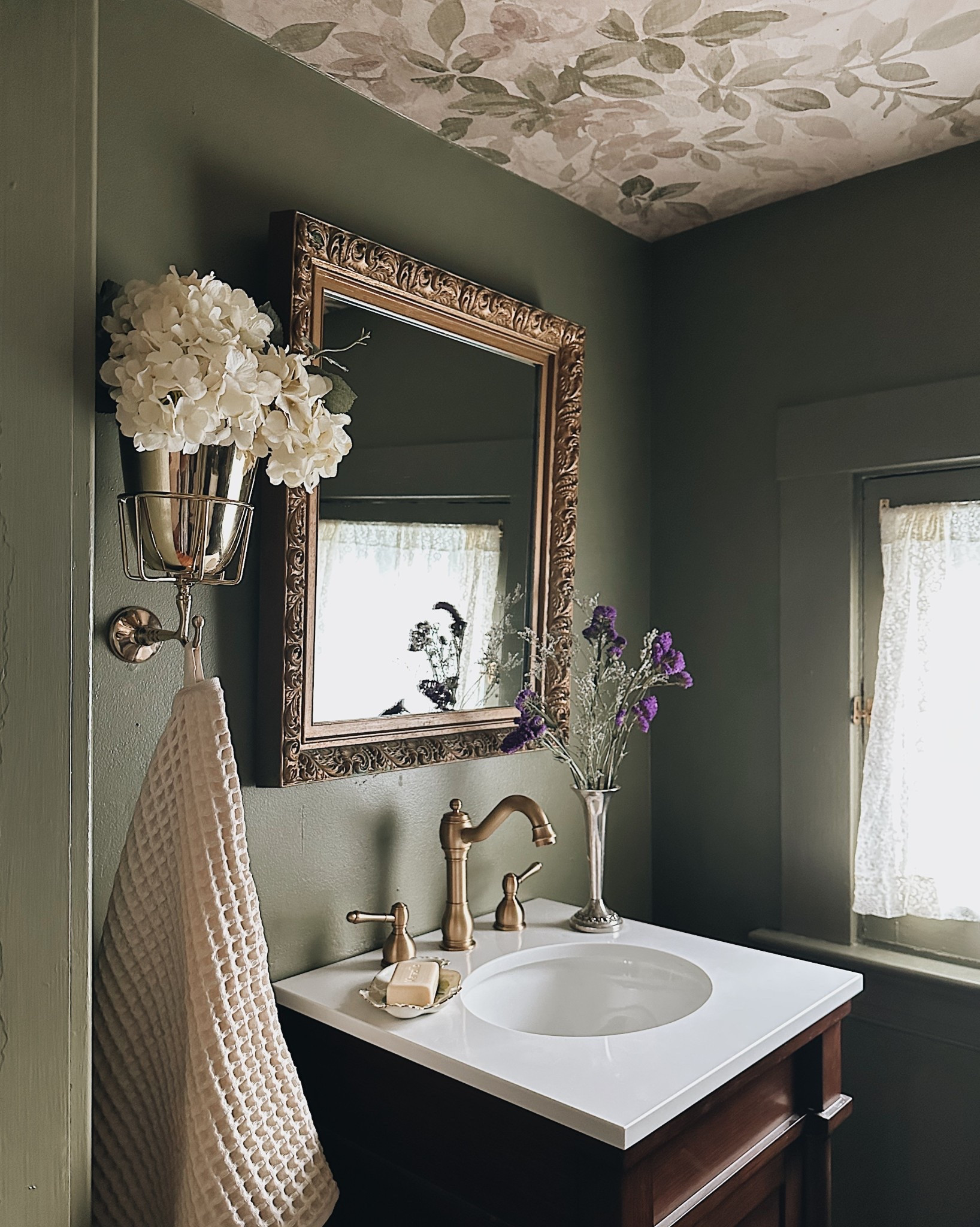 I am IN LOVE with my opal wall vessel from Roan Iris! This piece is designed in-house through Roan Iris and hand-crafted through artisans in India. It adds that extra special touch you didn’t know you needed to your powder room, kitchen or laundry room.

#LTKHome #LTKStyleTip #LTKFindsUnder100