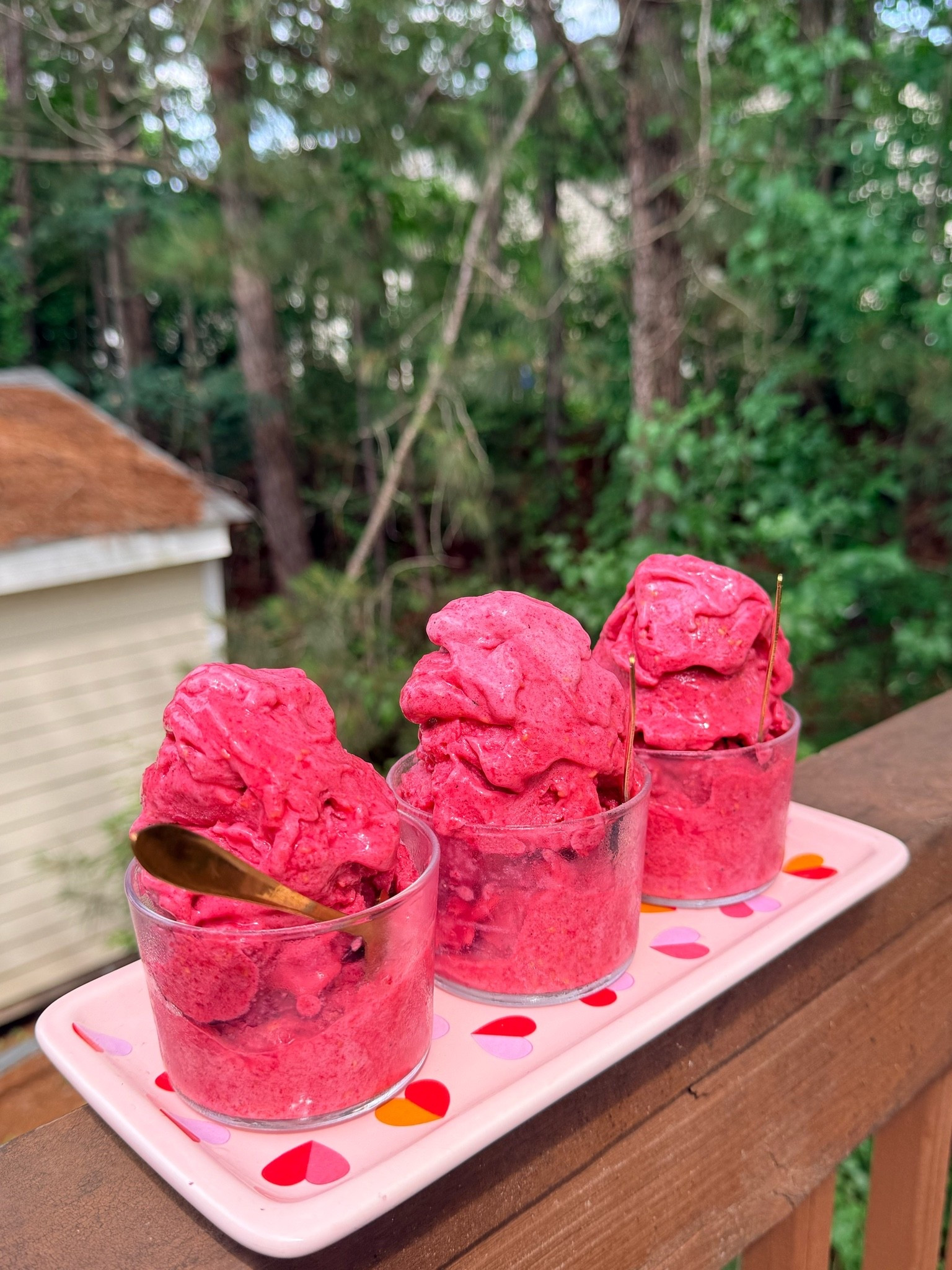 One thing about summer in my house… we making ALL the fresh treats 😂 Lemonades, sorbets, fruit juices, and fun little recipes with the best juicer ever.

I linked my favorite juicer and accessories on my LTK.

#ShoppingWithPriiincesss #JuicerForLife #HealthyChoices #JuicingRoutine #SummerRecipes #MomLifeStyle #FreshJuiceDaily #HealthyHabits #SorbetRecipes #GlowUpSeason #LifestyleEssentials #SummerTreats #KitchenFavorites #AtlantaMom #Atlantamom #Atlantabloggers #Atlantablogger #AtlantaCreator #Atlantacontentcreators #Atlantacontentcreator

#LTKHome #LTKfoodie #LTKselfcare