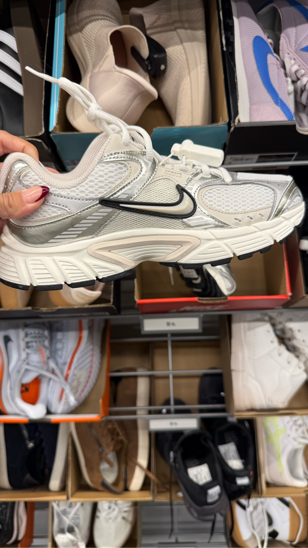 Scored some cute Nikes today at Nordstrom Rack, these will go fast. Linked a similar pair from Nordstrom if you can’t find your size! 