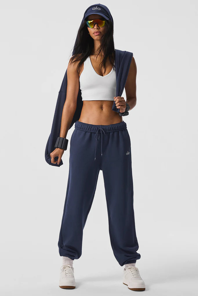 Accolade Sweatpant - Navy | Alo Yoga (US)