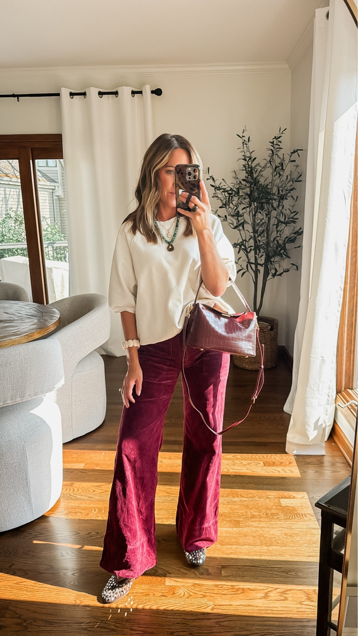 Outfit today. ✨
Petite length true size 25 in pants
XS sweatshirt 
Use code: twopeasinablog at Miranda Frye