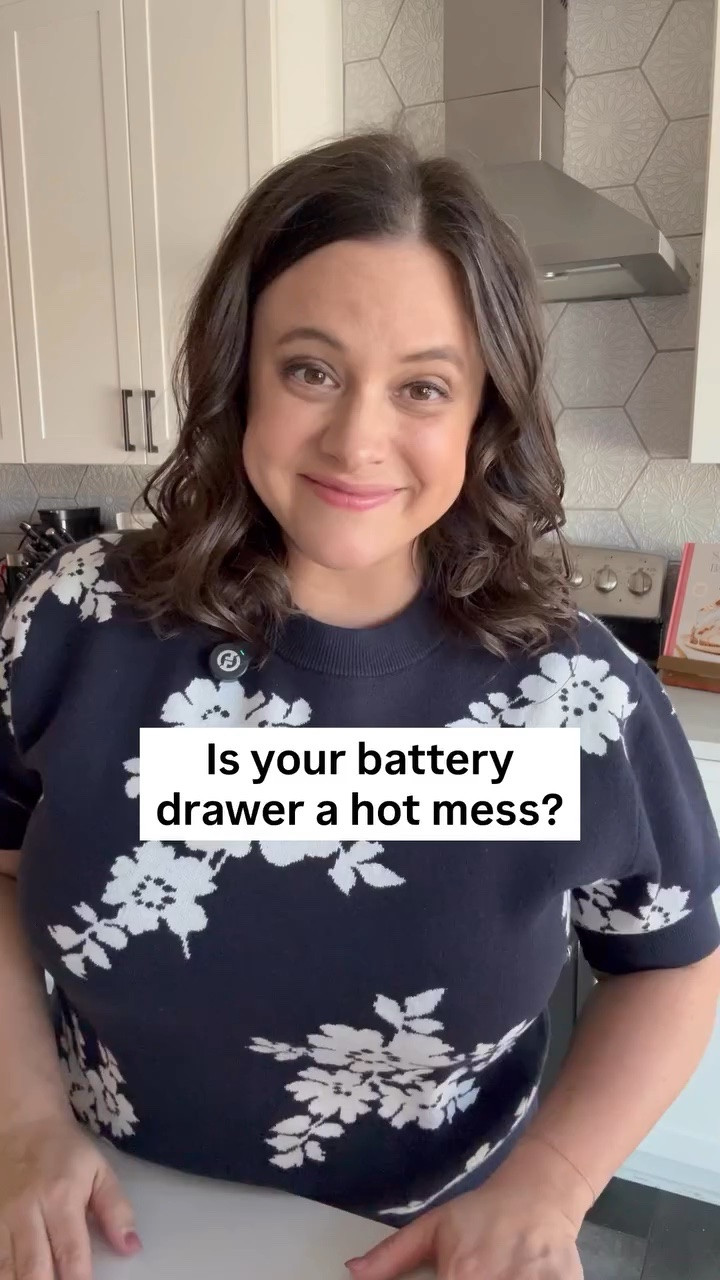If your batteries are currently living in a junk drawer… this post is for you.

The Battery Daddy keeps every battery organized in one place, shows you exactly what you have, and even includes a battery tester. I’m obsessed. 

✔️No more digging.
✔️No more dead batteries.
✔️No more wondering how many we have.
✔️No more kids asking where to find batteries.

One of my favorite simple home organization hacks that makes life easier. 

#homeorganizing #homehacks #lifehacks

#LTKdayinmylife #LTKOver40 #LTKHome