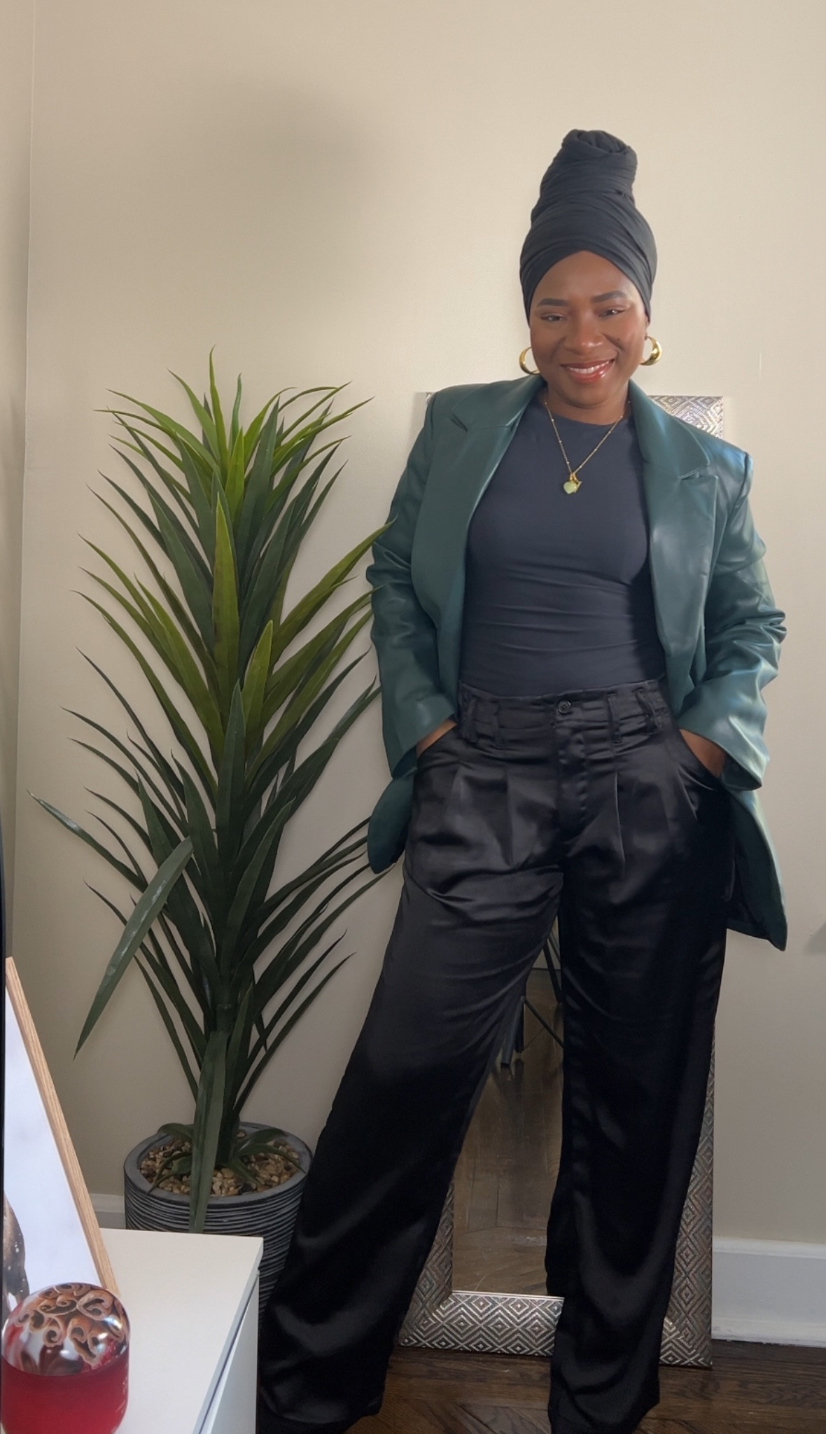 Feeling so chic in my Vintage Havana outfit! 😍

My pants and jacket are from Vintage Havana, and their quality is absolutely exceptional. 



#LTKMostLoved #LTKbeauty