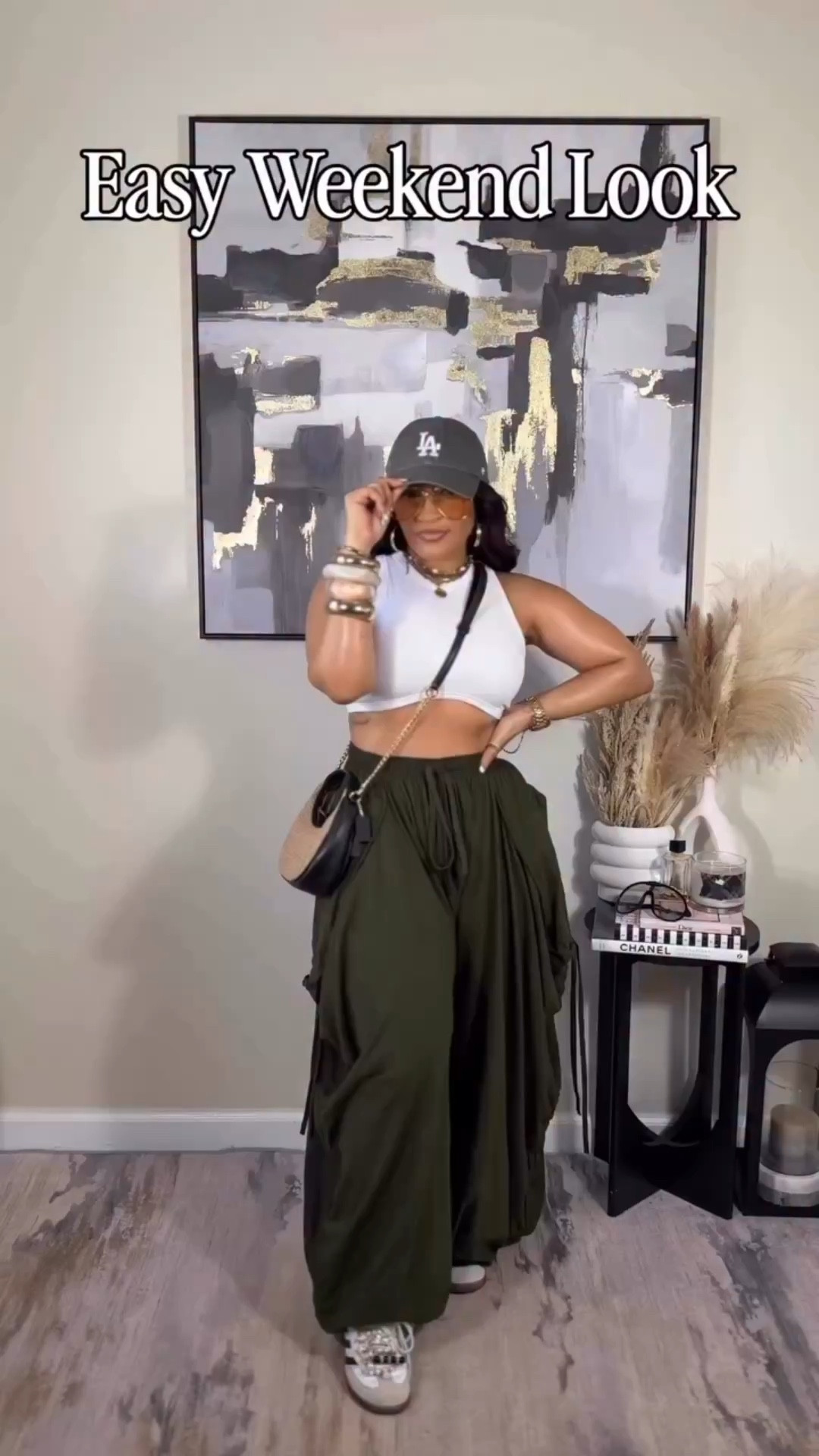 Easy weekend look for that chill elevated casual look type of day. I’d would wear this for daytime dilly dallying with a friend. You know…those HomeGoods, TJMax , tacos and margaritas type of days.
Pants: OS
Top: Medium



#LTKootd #LTKSeasonal #LTKgrwm