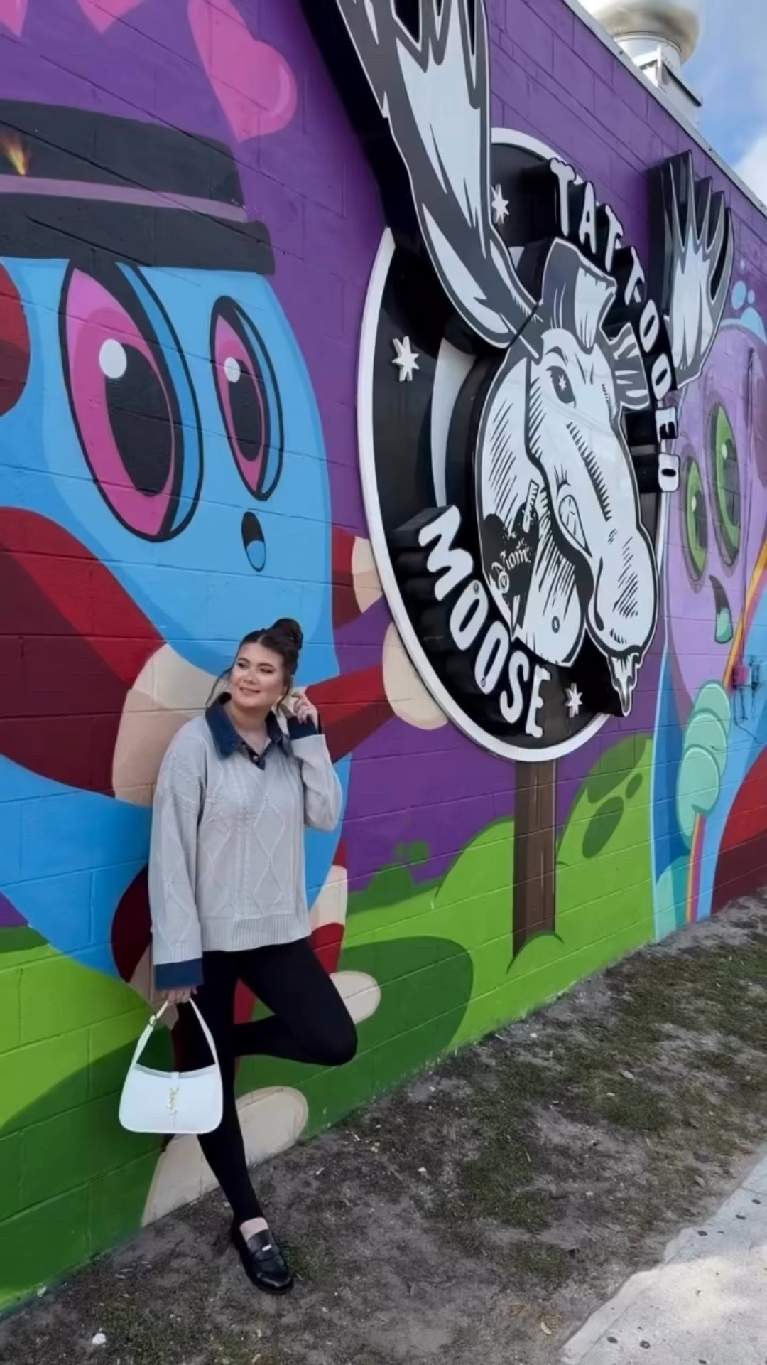 Brewery & carriage ride today🍻🏡🚪🐎 I was today years old when I learned horses actually do drink beer 🍺 🐴 I thought it was just a cool Toby Keith song 

#LTKootd #LTKdayinmylife #LTKCyberWeek