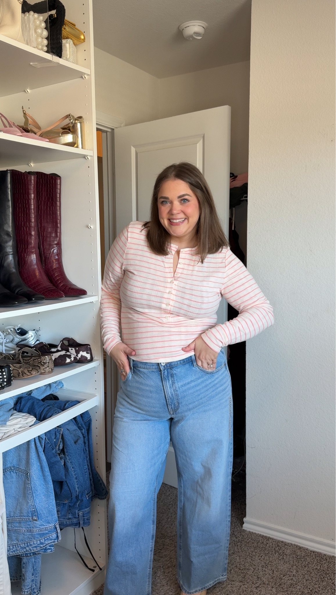 Ae stovepipe jeans wearing size 18. Size up. Xl in top 

#LTKPlusSize