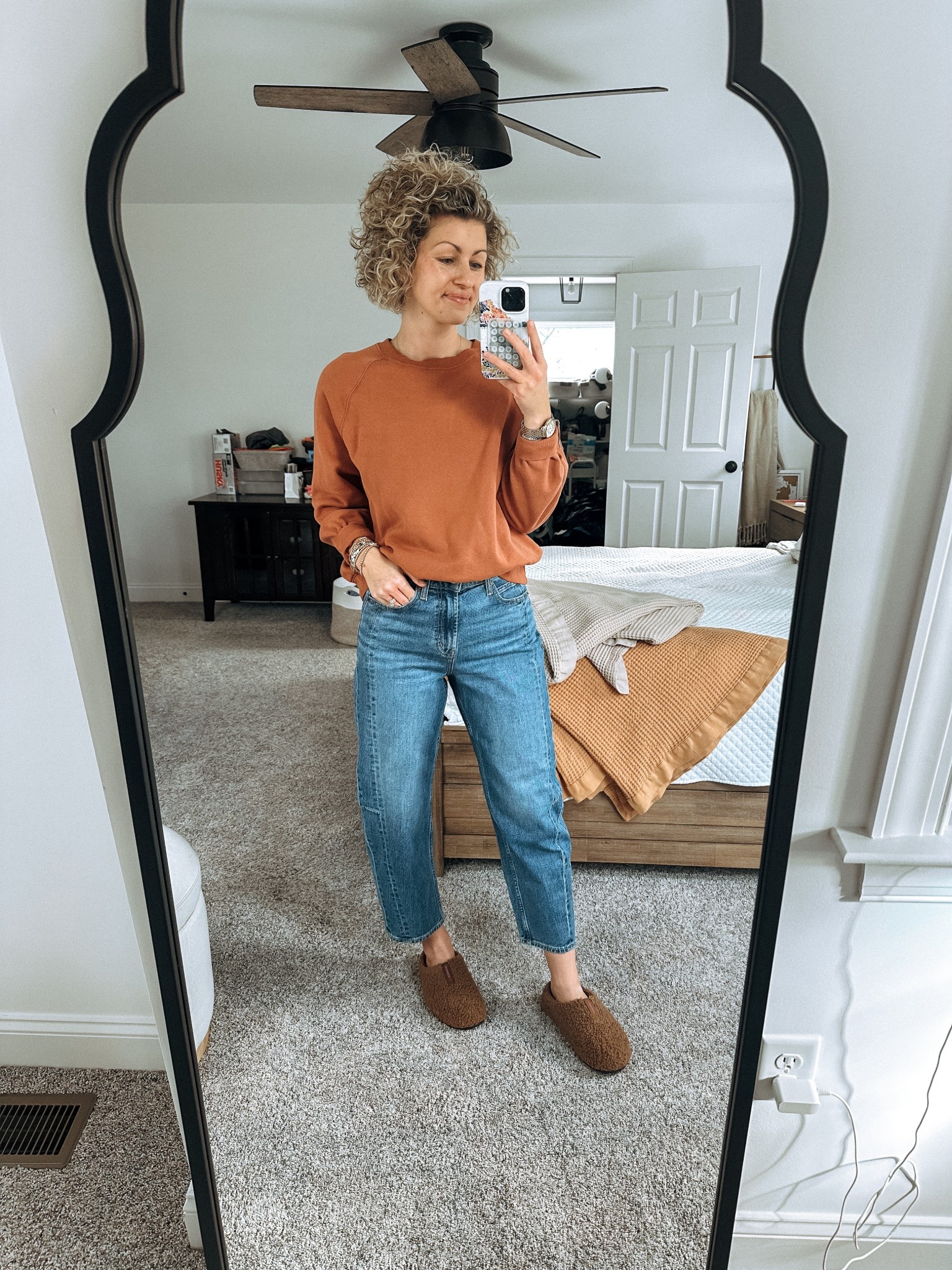 Cutest high rise barrel jeans with the best fit 🙌🏼

#LTKFindsUnder50 #LTKStyleTip #LTKSaleAlert