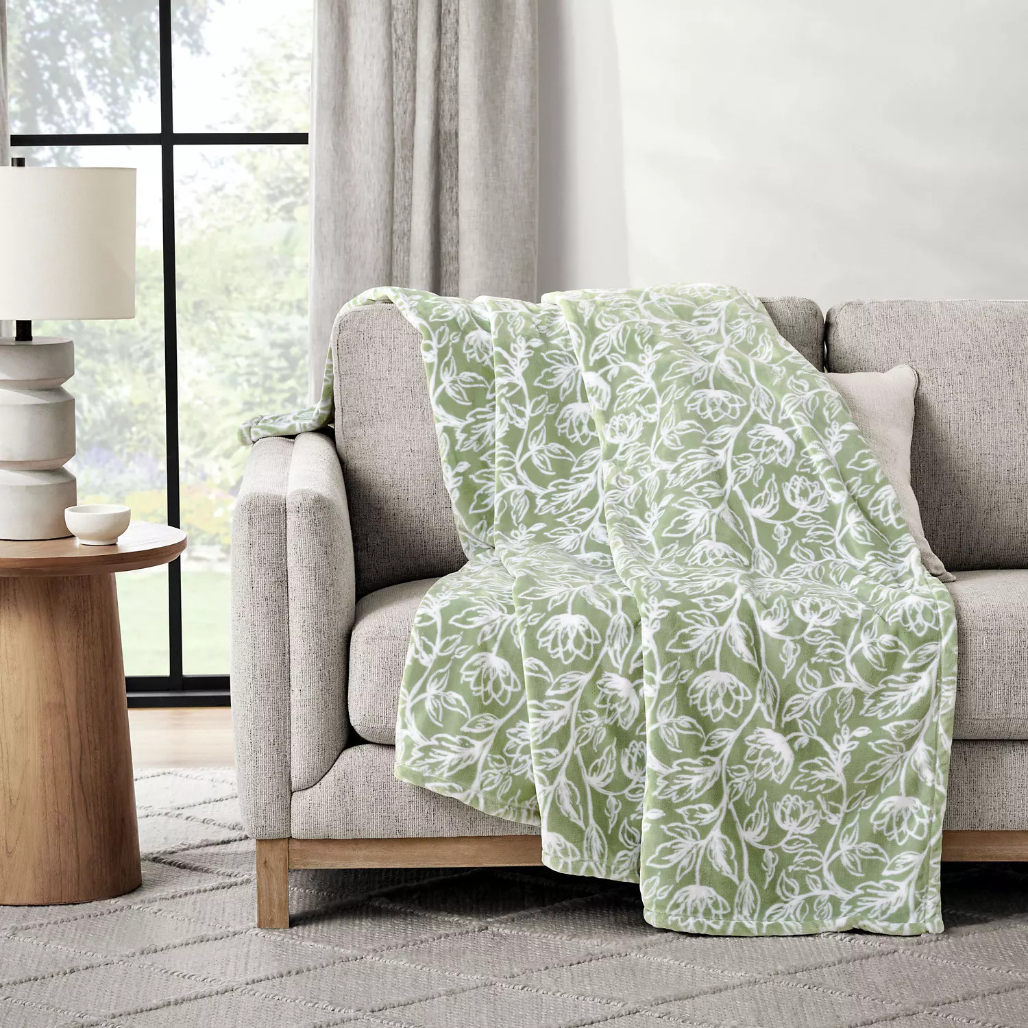 Member's Mark Lounge Throw, 60" x 70", Seasonal Designs | Sam's Club