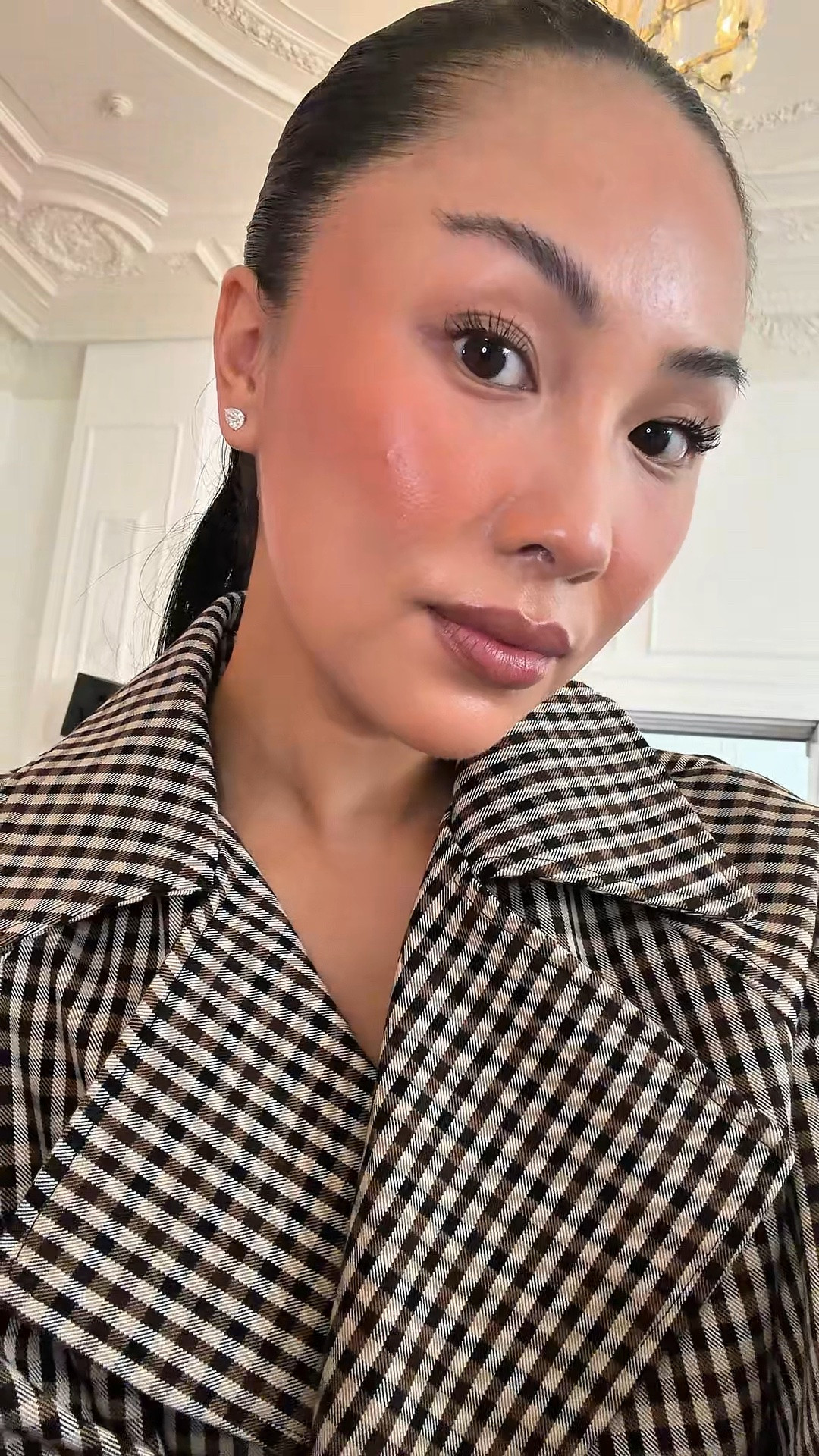 Don’t be afraid of this orange blush. It gives such a pretty flush to the skin and the formula doesn’t lift makeup underneath. This has been a blush topper for me for years🧡

Shade - picante

#LTKBeauty #LTKgrwm #LTKselfcare
