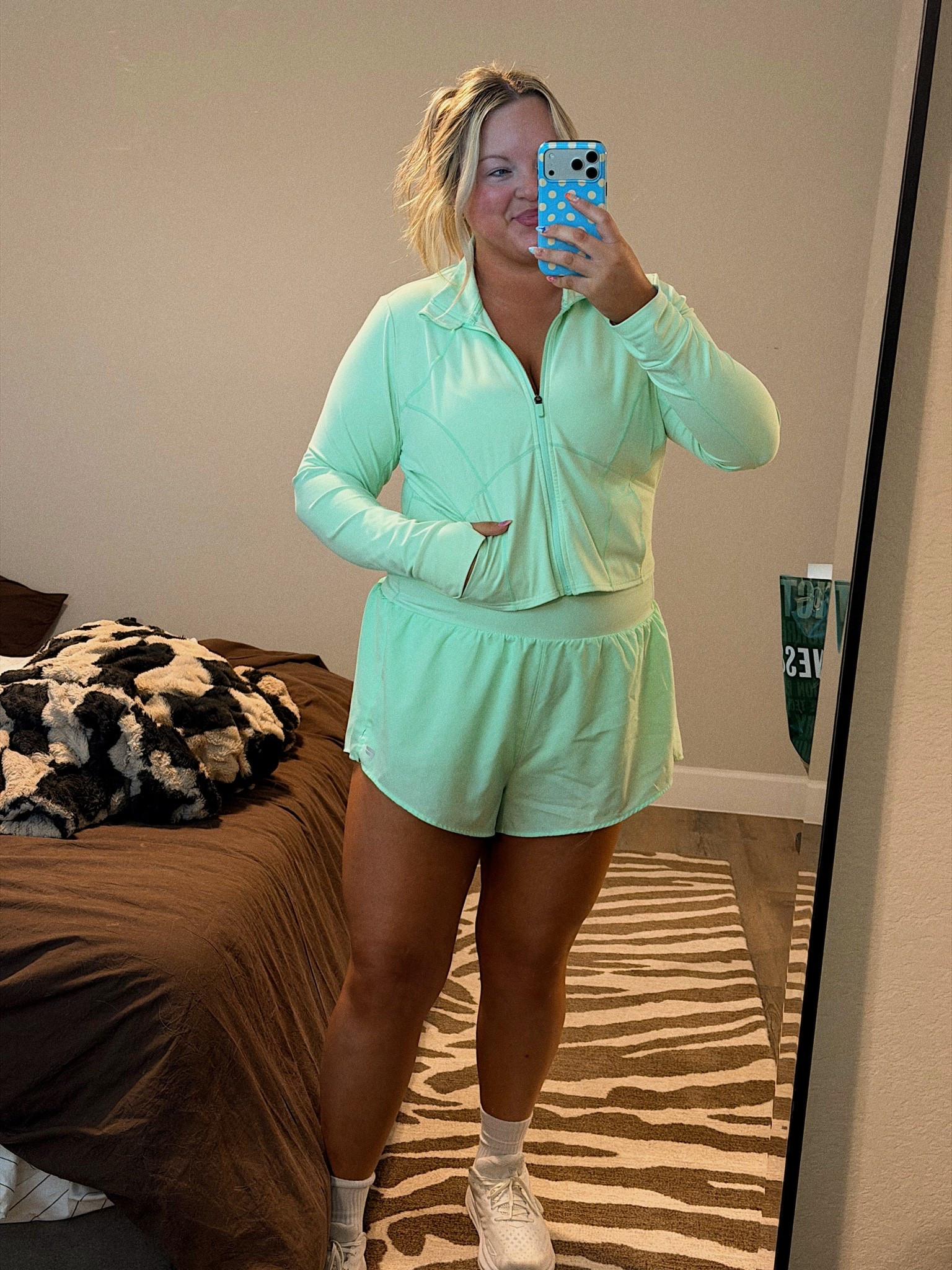 Size 2x in top and bottom 
@Fabletics

#LTKfitnessgoals #LTKActive #LTKPlusSize