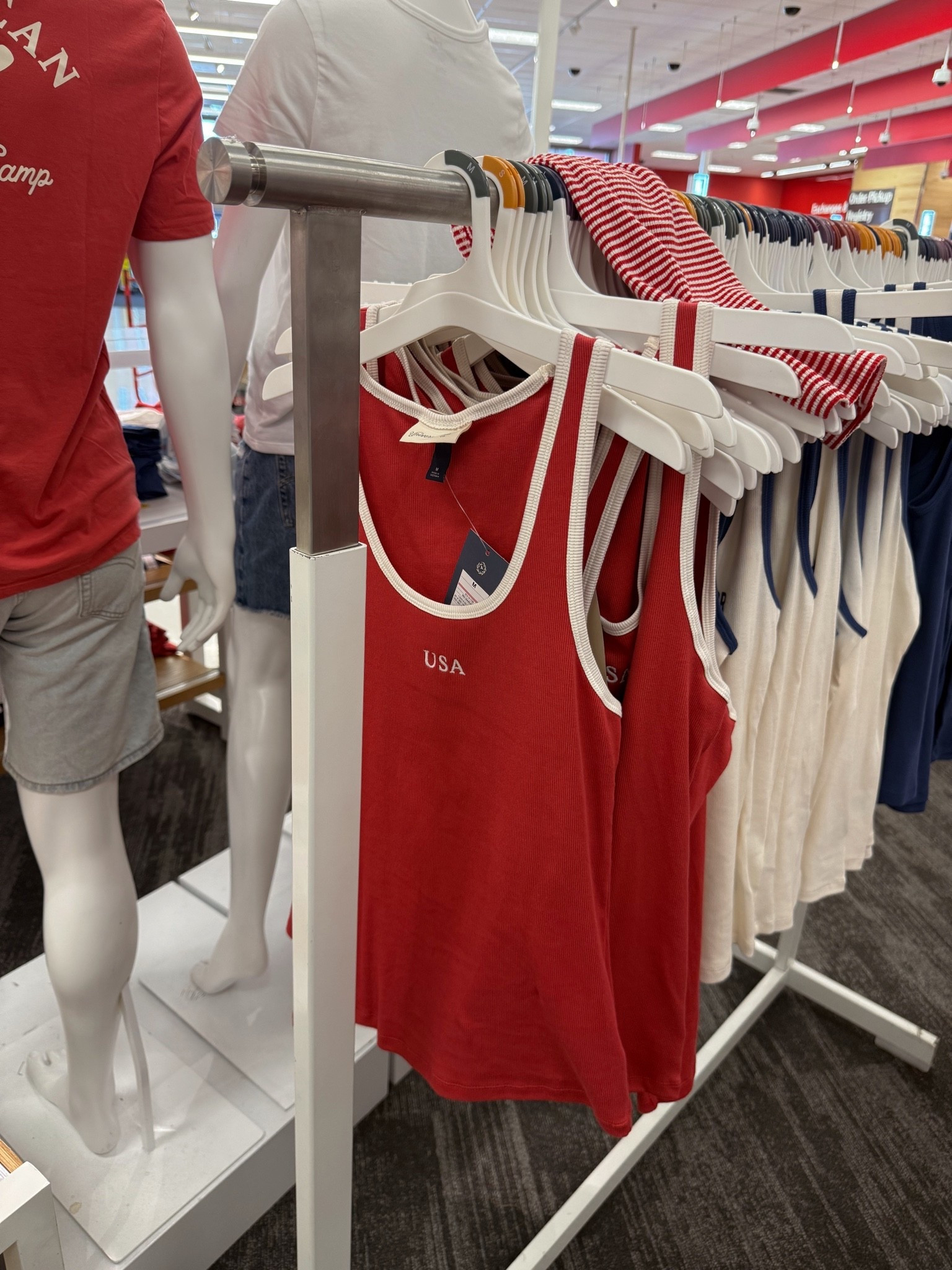 Women’s USA $5 tank! Grabbed true to size 🇺🇸