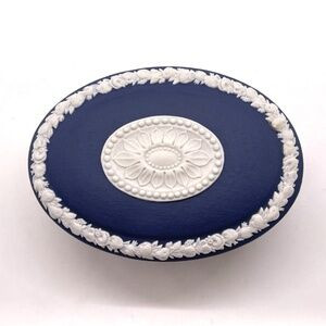 Wedgwood Camilla Oval Trinket Box Portland Blue/White | Poshmark