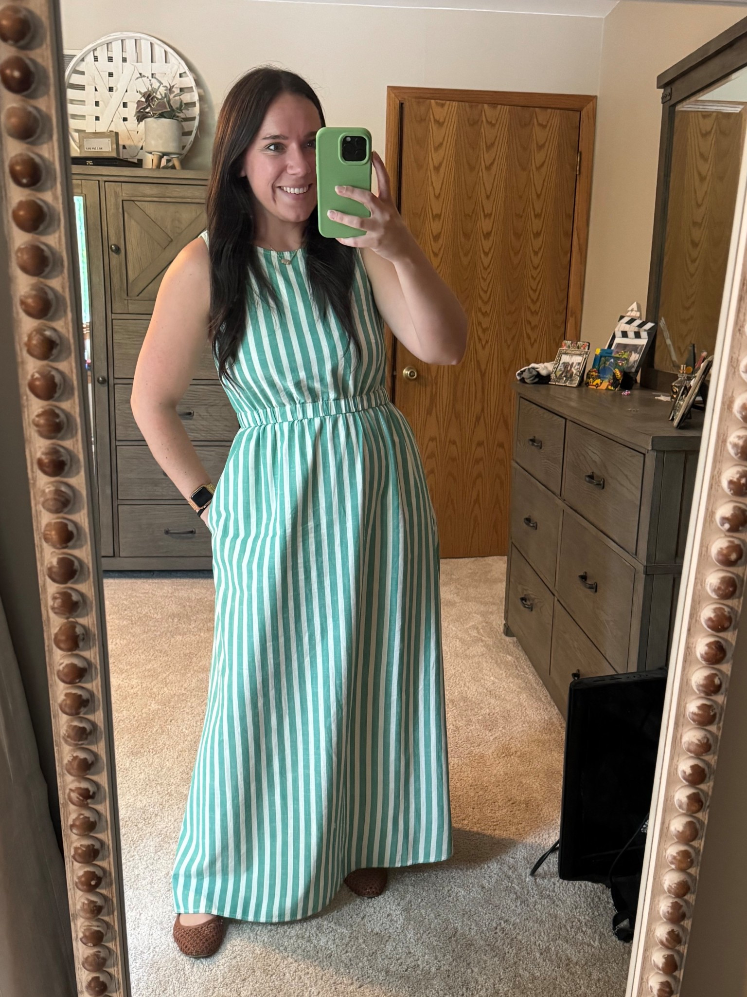 Summer work outfit. Linen dress 