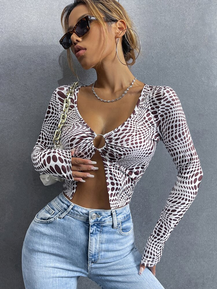 Dot Print Ring Linked Asymmetrical Hem Top | SHEIN