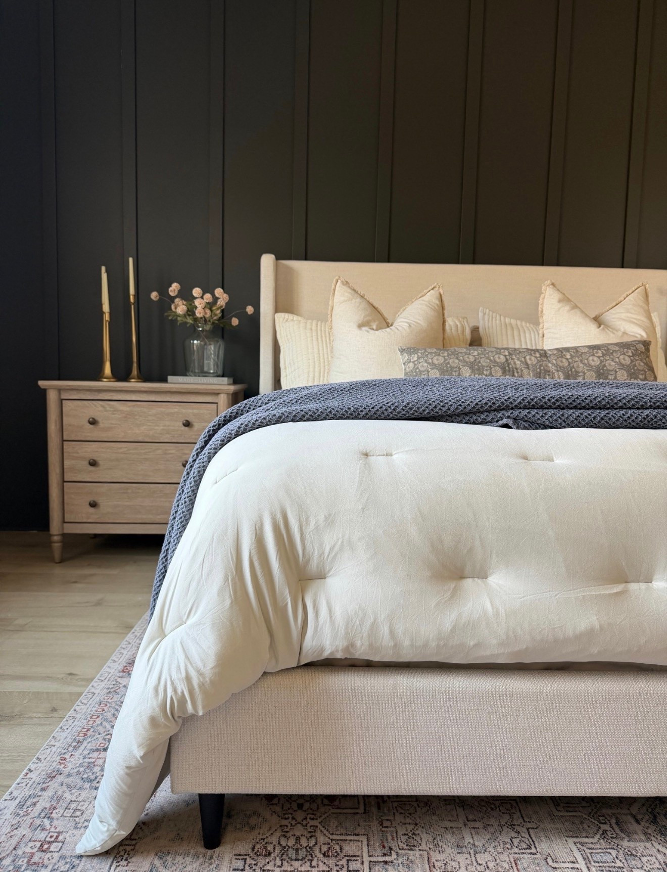 Bedroom Inspo 

Home Inspo, bedding, bedroom furniture, cozy bedroom, home decor, coma inducer

#LTKHome #LTKSaleAlert #LTKSeasonal