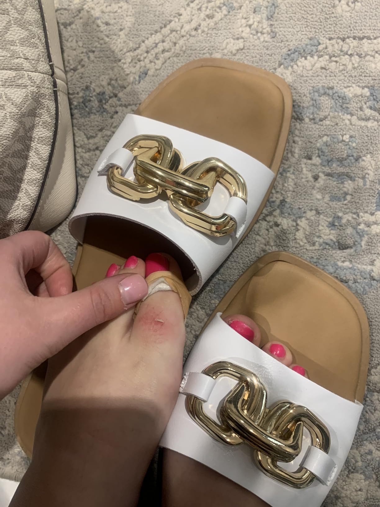 FITORY Women's Flat Sandals Fashion Slides With Soft Leather Slippers for Summer Size 6-11 | Amazon (US)