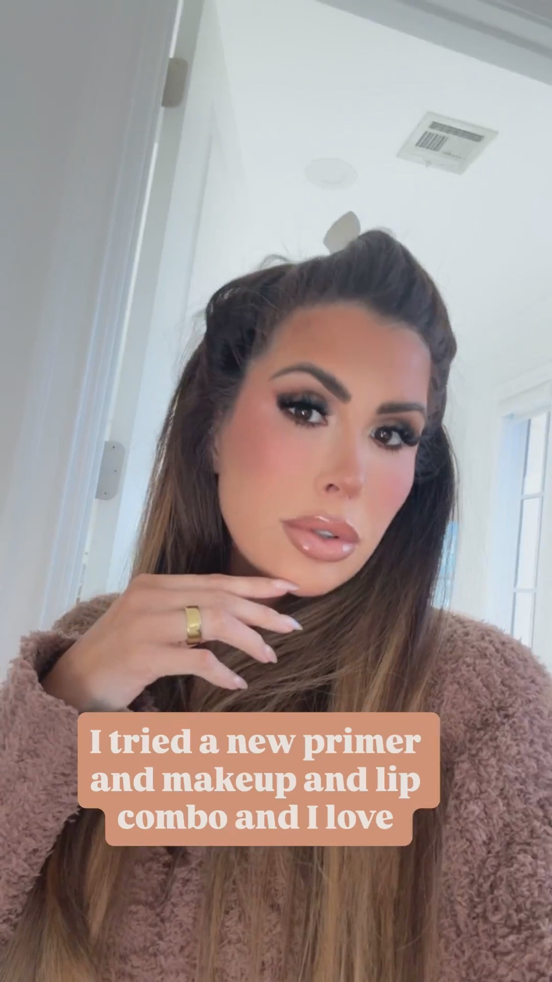 I tried a new primer and lip combo this week and it was too good not to share again! The primer is amazing!! 

Makeup routine, fall makeup, lip gloss, Emily Ann GrmmaGemma

#LTKBeauty #LTKFindsUnder100