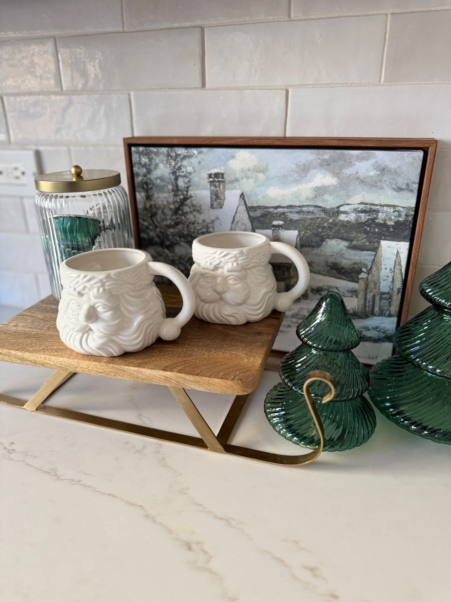 Winter mug bar styling inspo ❄️☕️

#christmasdecor #coffeebarideas #holidayhome #wintervibes #amazonhomefinds #kitchendecor #coffeestation #holidaystyling