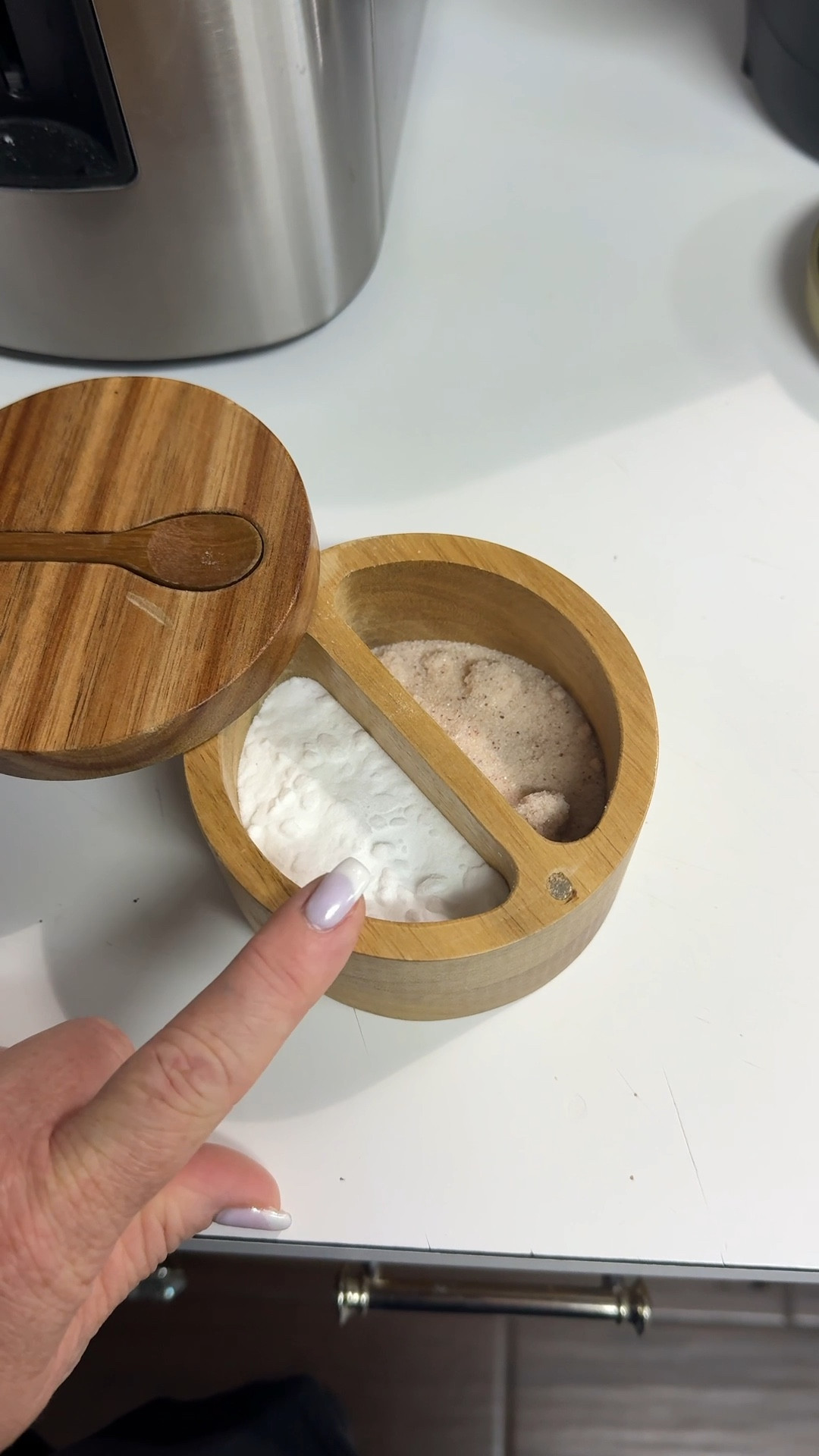 Inflammation, pH balance, electrolytes… let’s talk about the tiniest upgrade that’s doing the most in my routine 👀✨

I keep a little salt & pepper holder filled with Himalayan salt + a pinch of baking soda and add it to my water throughout the day 💧

Why I love it:
• Helps support hydration + electrolytes
• Can calm inflammation (especially when my body feels “off”)
• Supports a more balanced internal pH
• Makes my water actually do something instead of just sitting there

It’s giving… wellness but make it simple, affordable, and actually doable every day 💅🏼

No $80 electrolyte packets. No overthinking. Just real, back-to-basics support your body understands.

Try it and tell me if your body doesn’t go “oh THANK YOU” 🤍

#himalayansalt #bakingsoda #electrolytes #hydration #wellnesshacks #inflammation #phbalance #healthtips #holistichealth #naturalwellness #luxuryonabudget #dallasinfluencer #influencer #dallasblogger #dallascontentcreator #contentcreator

#LTKfitnessgoals #LTKBeauty #LTKselfcare