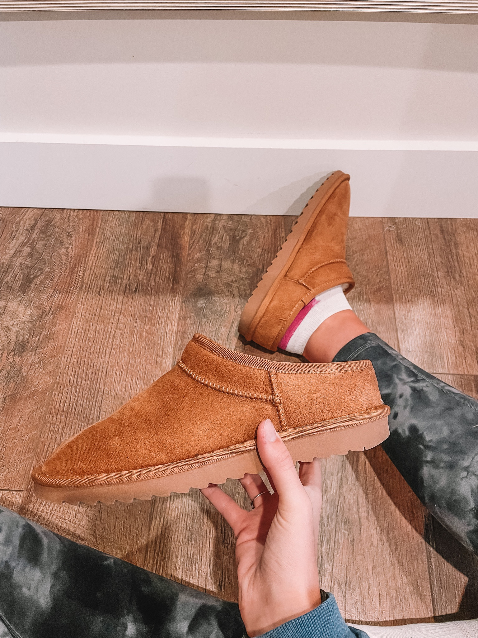 Amazon Ugg Slipper DUPE

#LTKHoliday #LTKstyletip #LTKbeauty