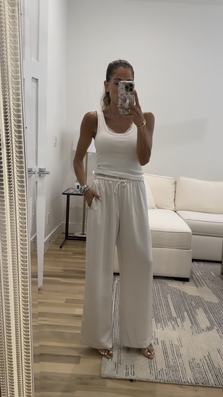 Satin pants size xxs p on sale fall outfit transitional

#LTKPetite #LTKSaleAlert