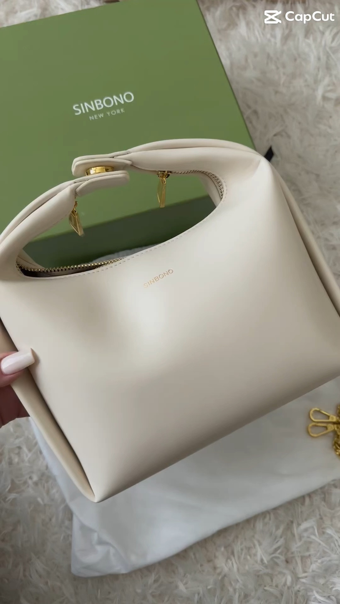 Super affordable, perfect size cream handbag made with vegan leather. Comes in multiple colors 👜

#LTKItBag #LTKFindsUnder100 #LTKVideo
