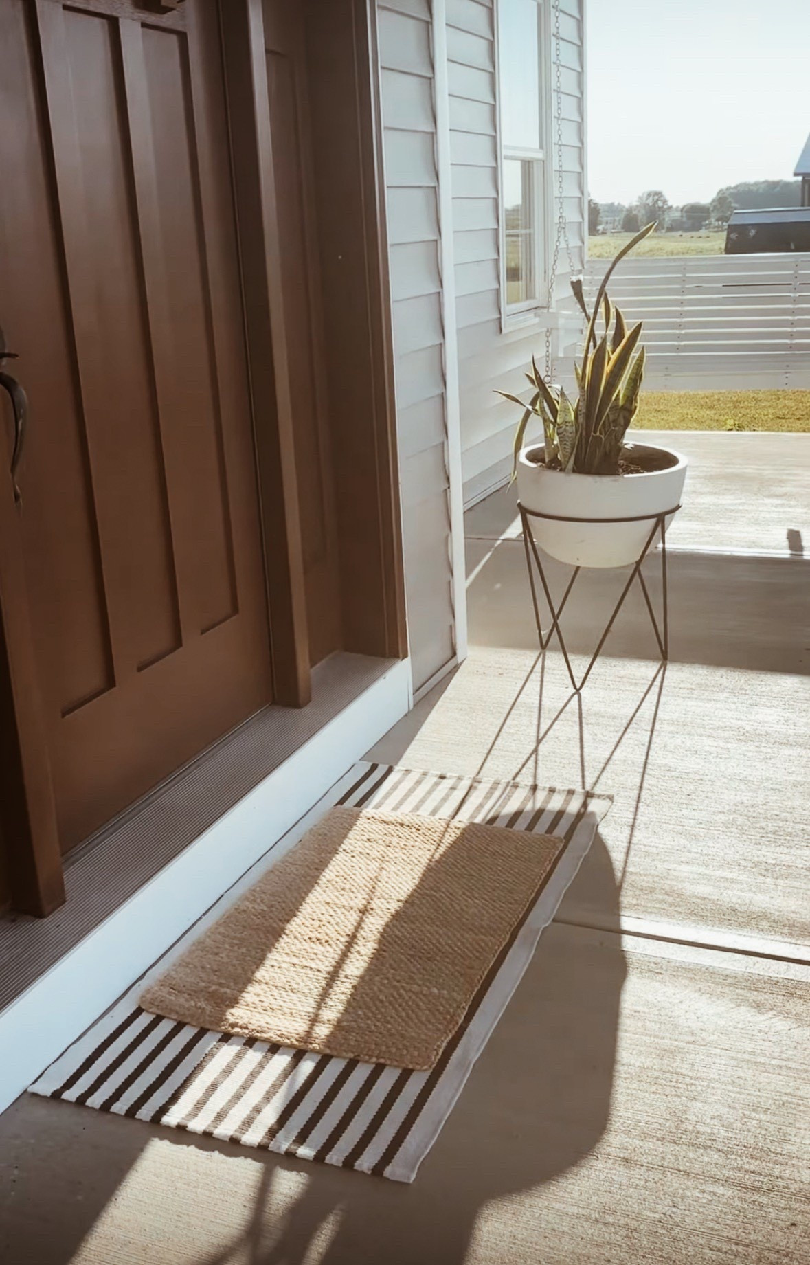 Fall porch loading…🤍☕️