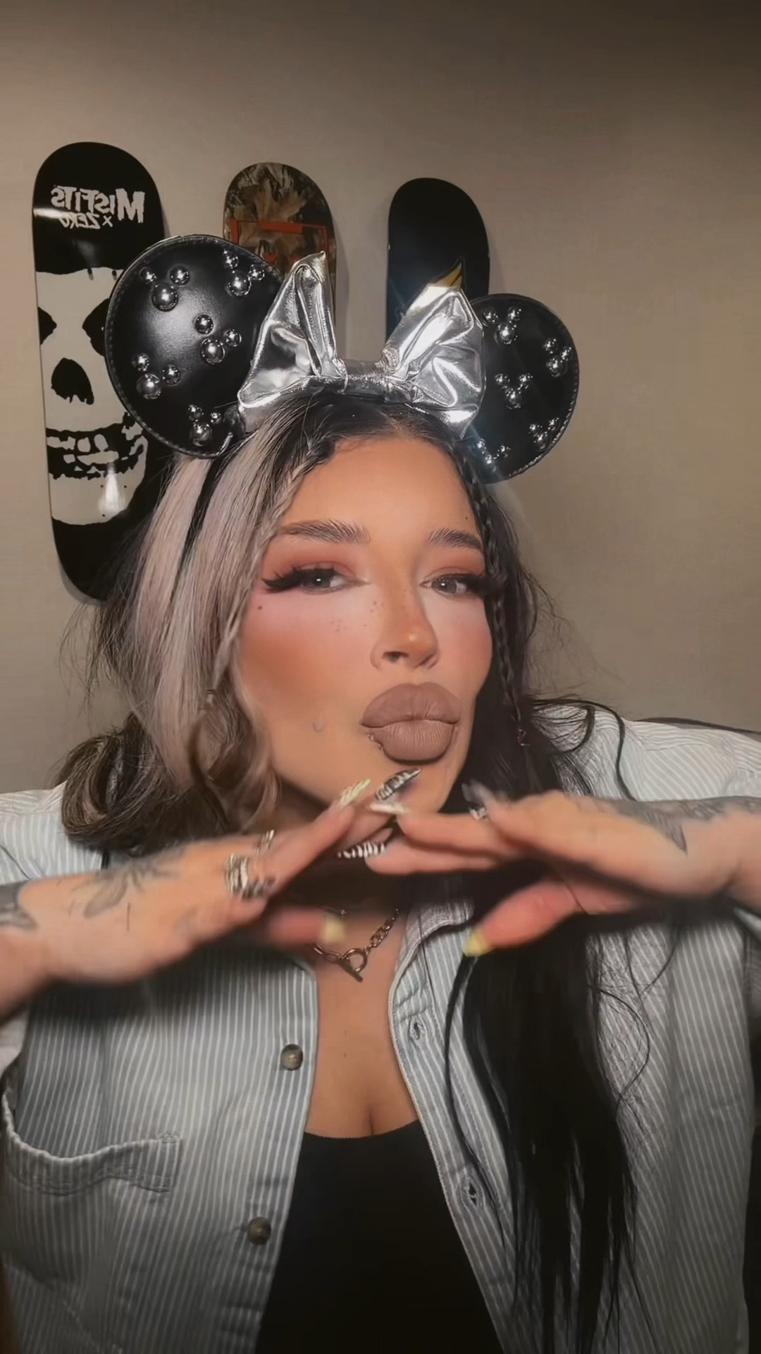 disney ootd 🖤⛓️🐭

#LTKdayinmylife #LTKgrwm #LTKootd