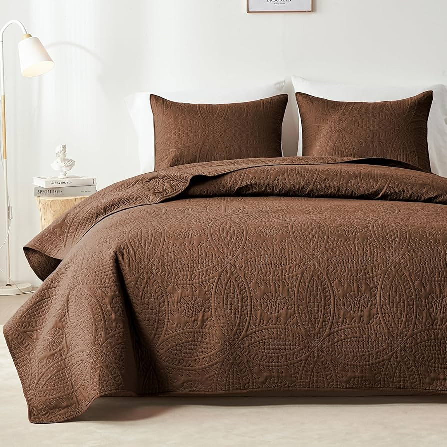 akkialla Full/Queen Quilt Bedding Set,Brown Ultrasonic Quilt Set,Lightweight Soft Bedspread Cover... | Amazon (US)