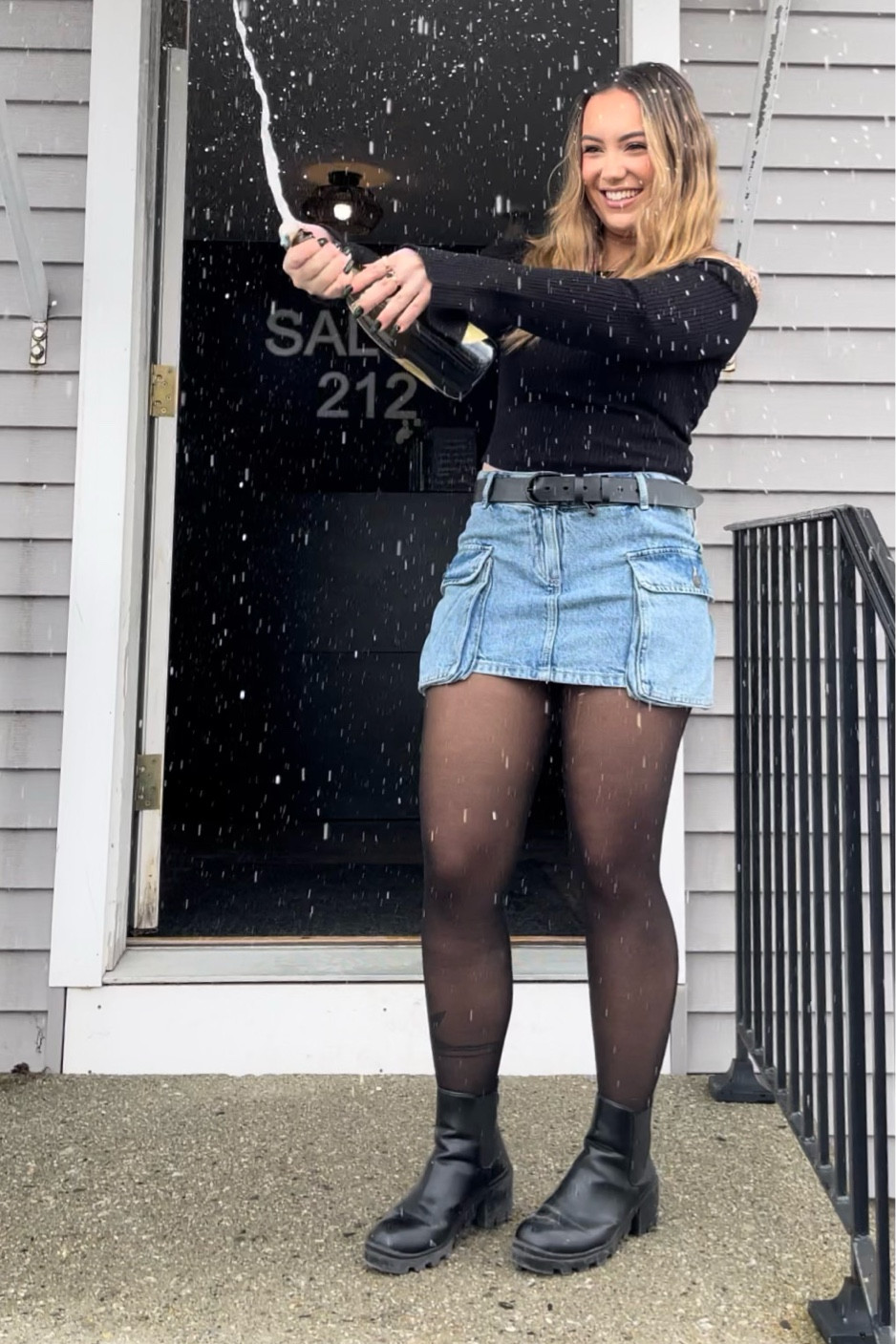 Cargo Jean skirt!

#LTKParties #LTKStyleTip #LTKSeasonal